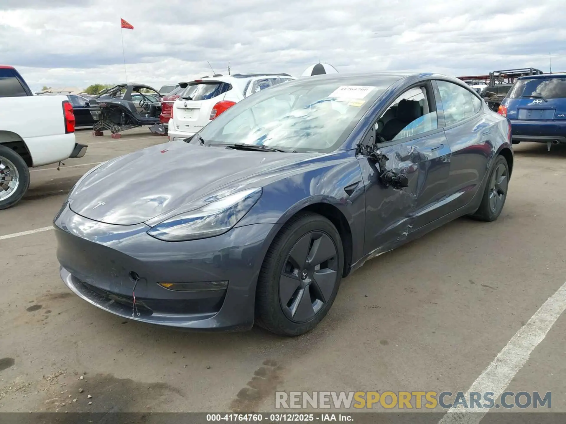 2 fotografías del automóvil dañado 5YJ3E1EA1PF691699 TESLA MODEL 3 2023