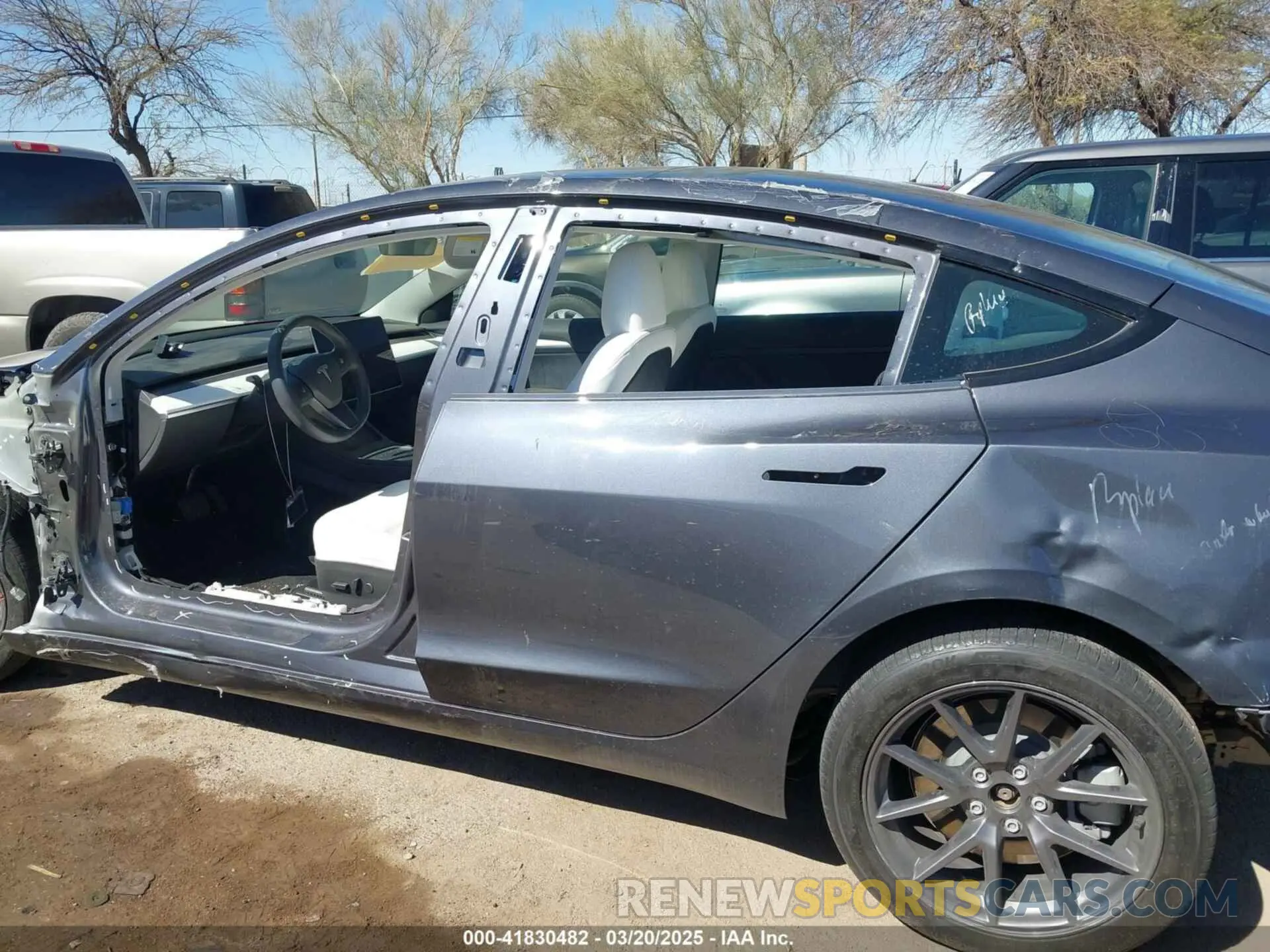 15 fotografías del automóvil dañado 5YJ3E1EA1PF711921 TESLA MODEL 3 2023