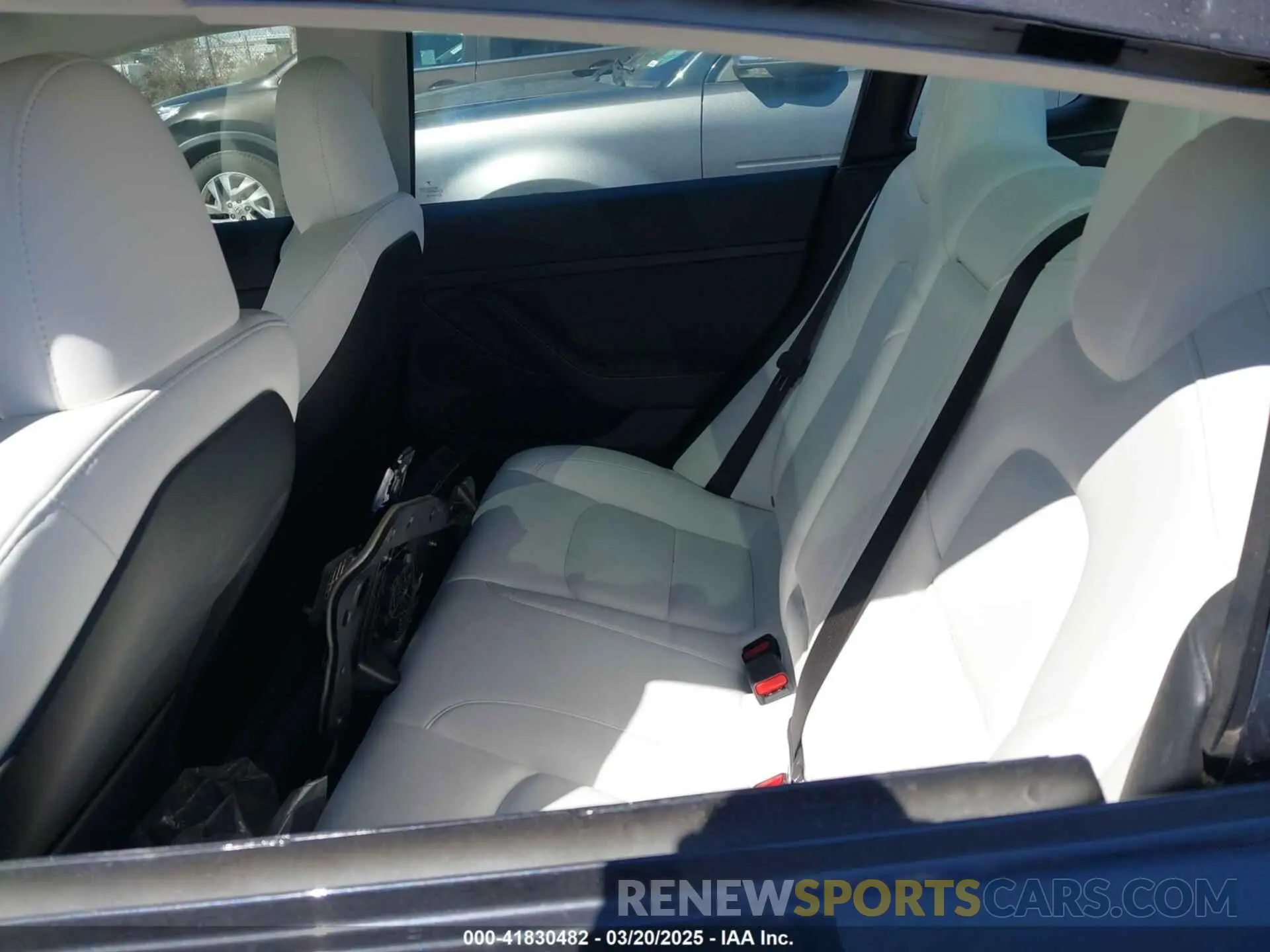 8 fotografías del automóvil dañado 5YJ3E1EA1PF711921 TESLA MODEL 3 2023