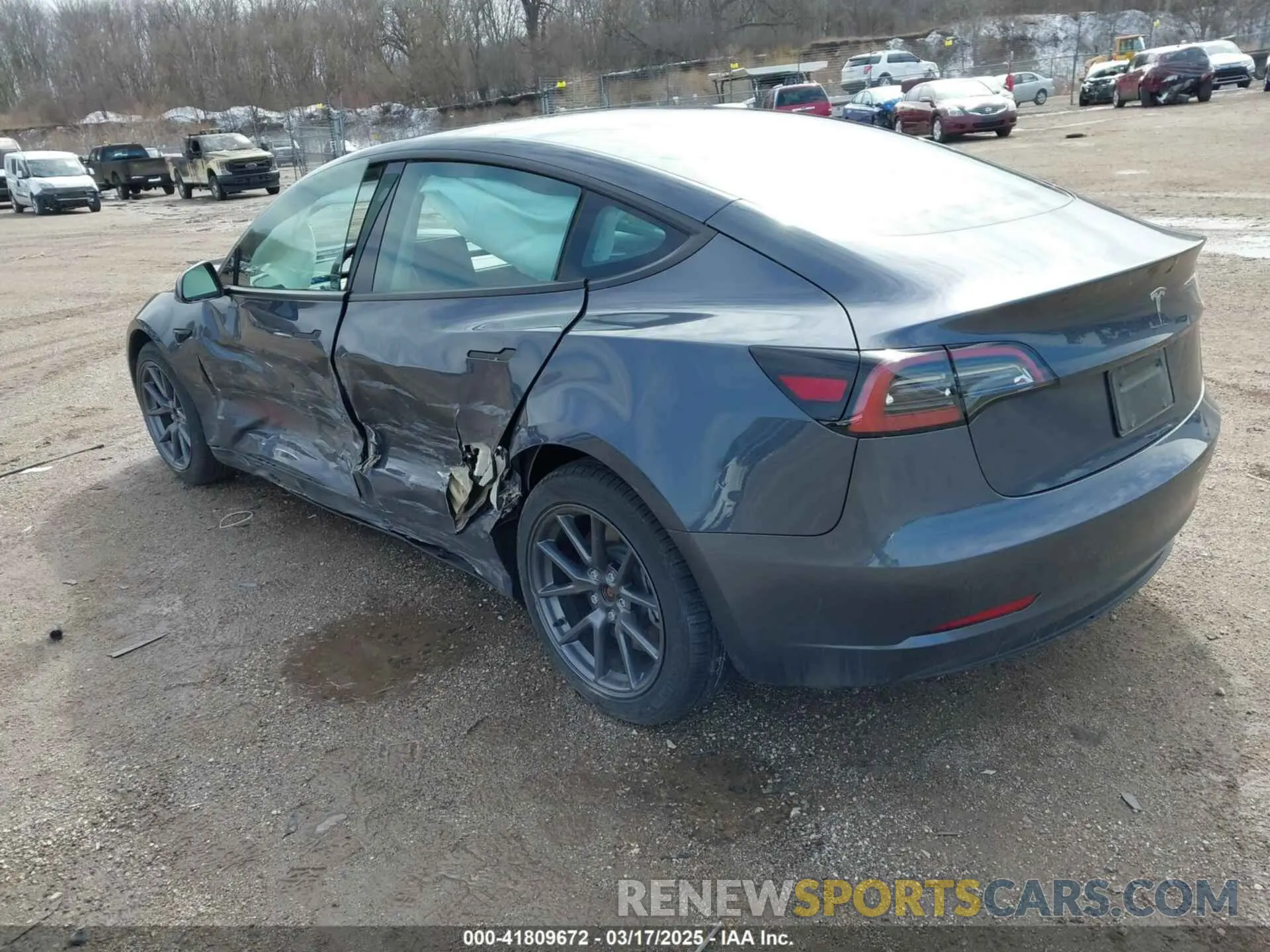 3 fotografías del automóvil dañado 5YJ3E1EA1PF716004 TESLA MODEL 3 2023