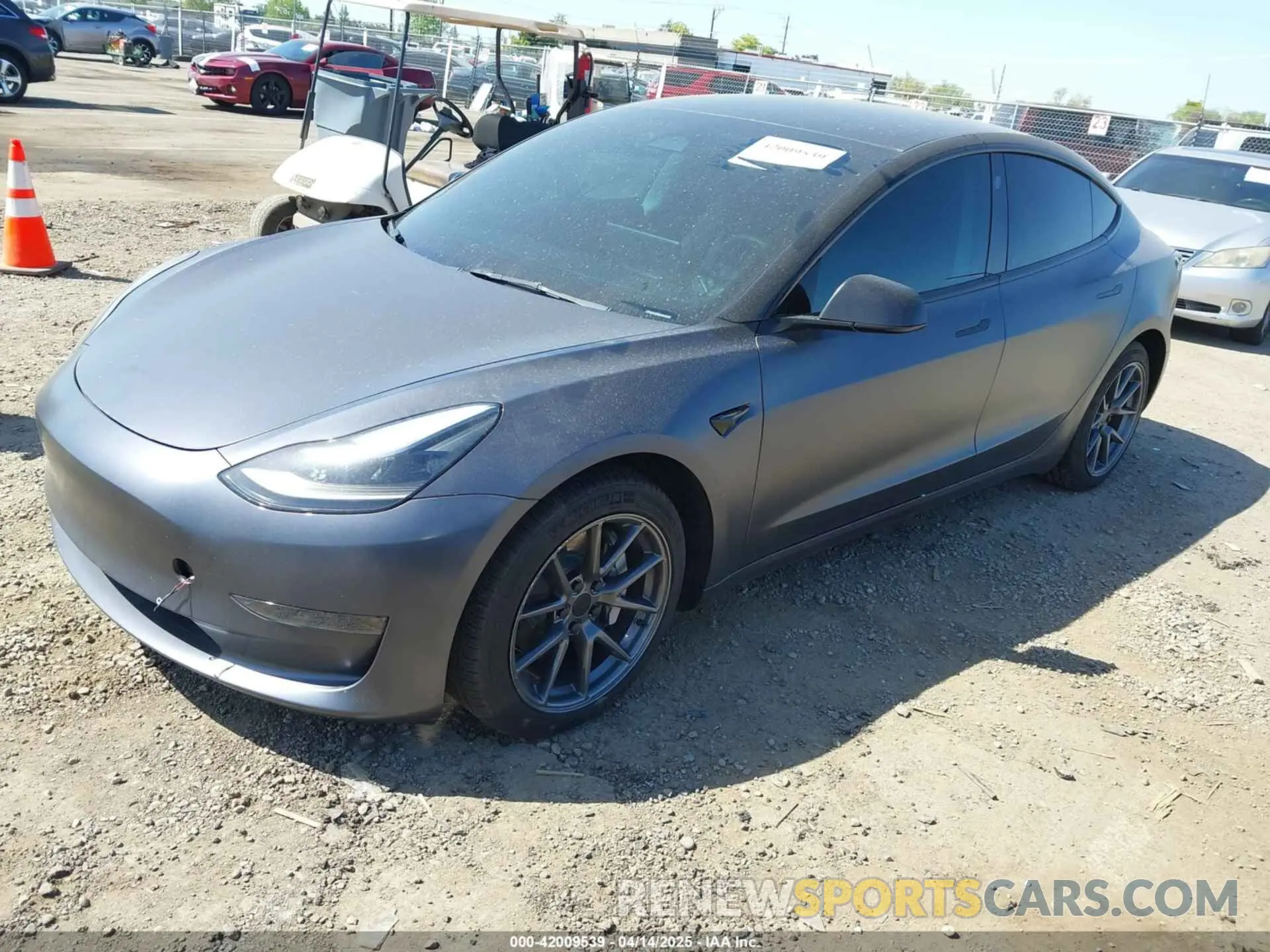 2 fotografías del automóvil dañado 5YJ3E1EA2PF404614 TESLA MODEL 3 2023