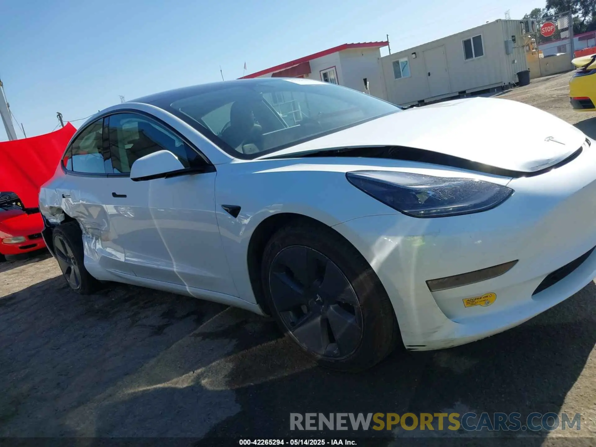 13 fotografías del automóvil dañado 5YJ3E1EA2PF410378 TESLA MODEL 3 2023