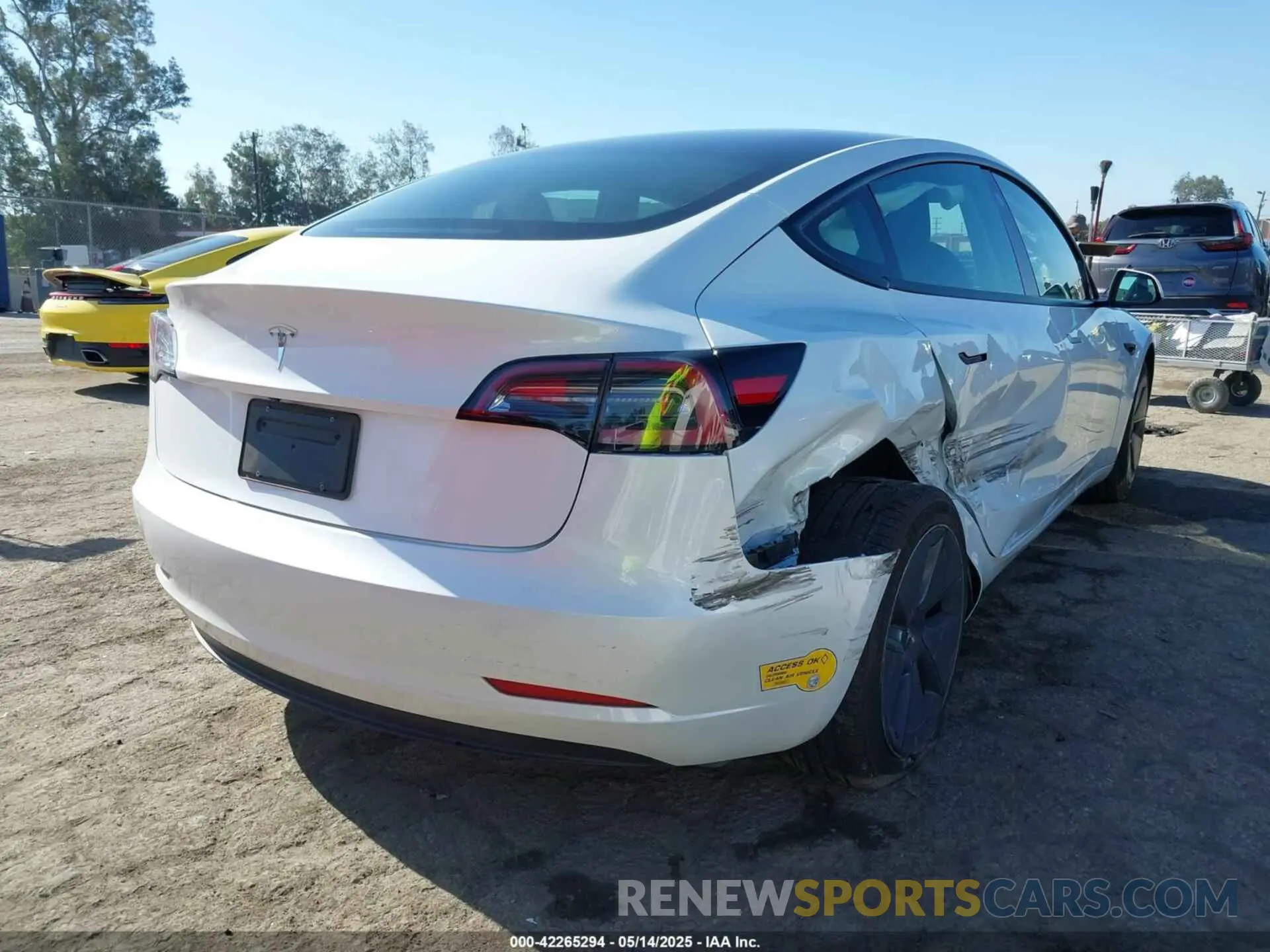 4 fotografías del automóvil dañado 5YJ3E1EA2PF410378 TESLA MODEL 3 2023