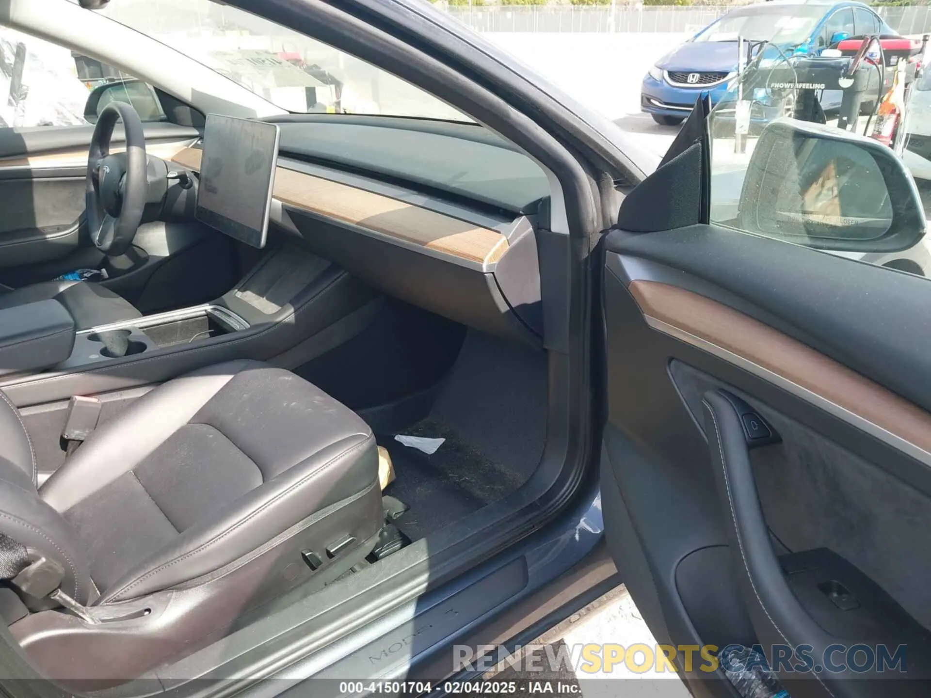 5 fotografías del automóvil dañado 5YJ3E1EA2PF423017 TESLA MODEL 3 2023