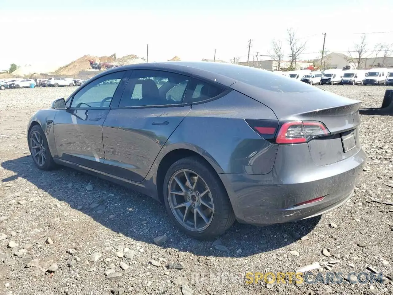 2 fotografías del automóvil dañado 5YJ3E1EA2PF426855 TESLA MODEL 3 2023