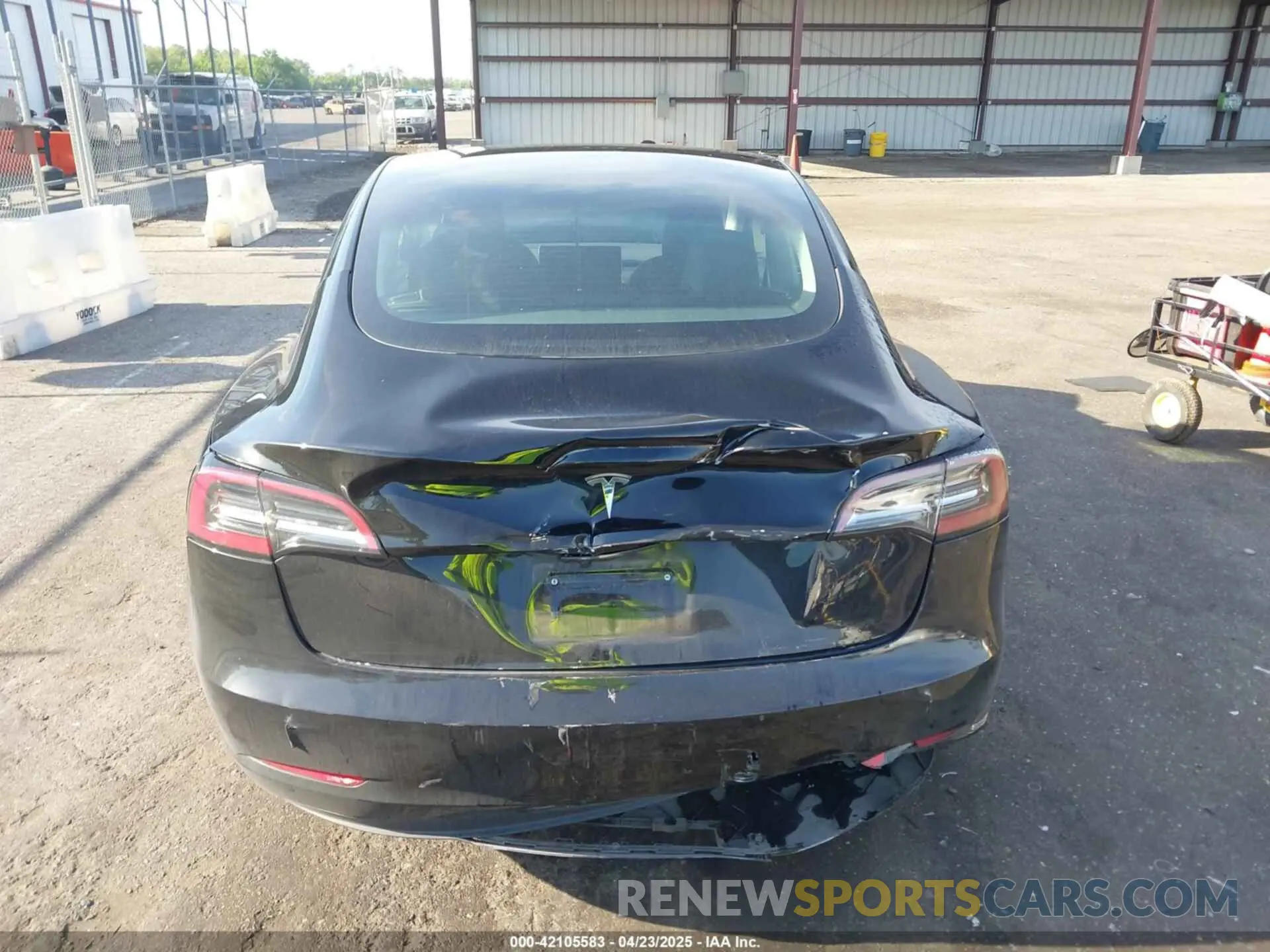 16 fotografías del automóvil dañado 5YJ3E1EA2PF437967 TESLA MODEL 3 2023