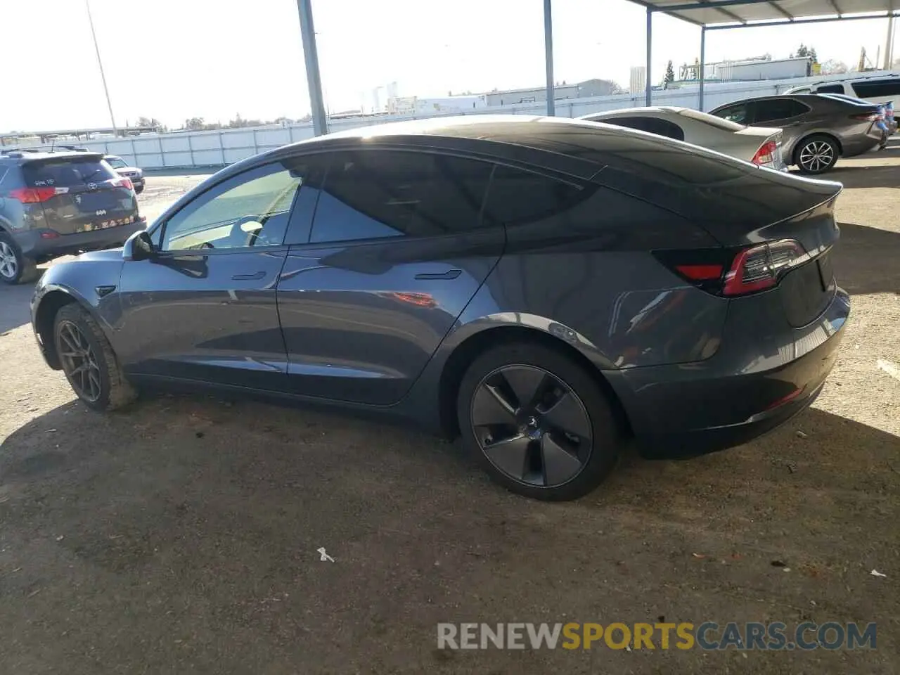 2 fotografías del automóvil dañado 5YJ3E1EA2PF438259 TESLA MODEL 3 2023
