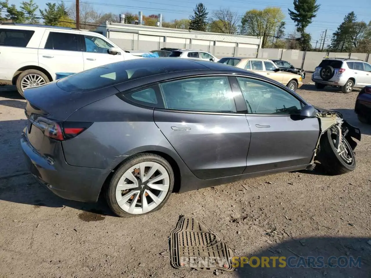 3 fotografías del automóvil dañado 5YJ3E1EA2PF447477 TESLA MODEL 3 2023