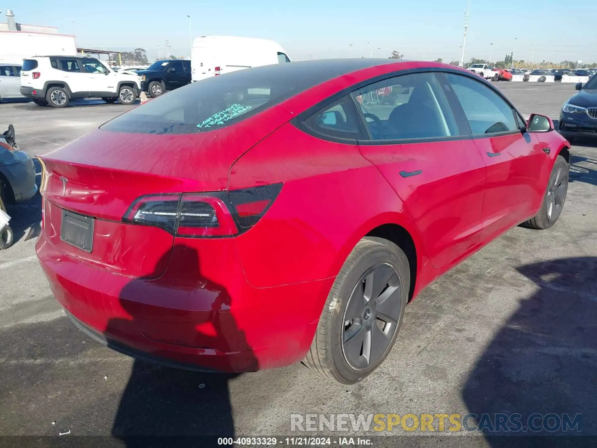 4 fotografías del automóvil dañado 5YJ3E1EA2PF451156 TESLA MODEL 3 2023