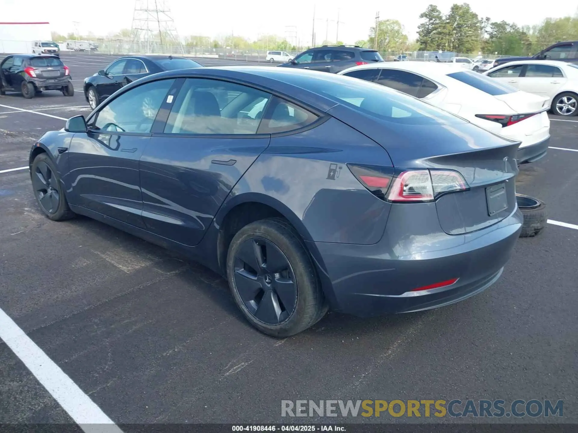 3 fotografías del automóvil dañado 5YJ3E1EA2PF452596 TESLA MODEL 3 2023