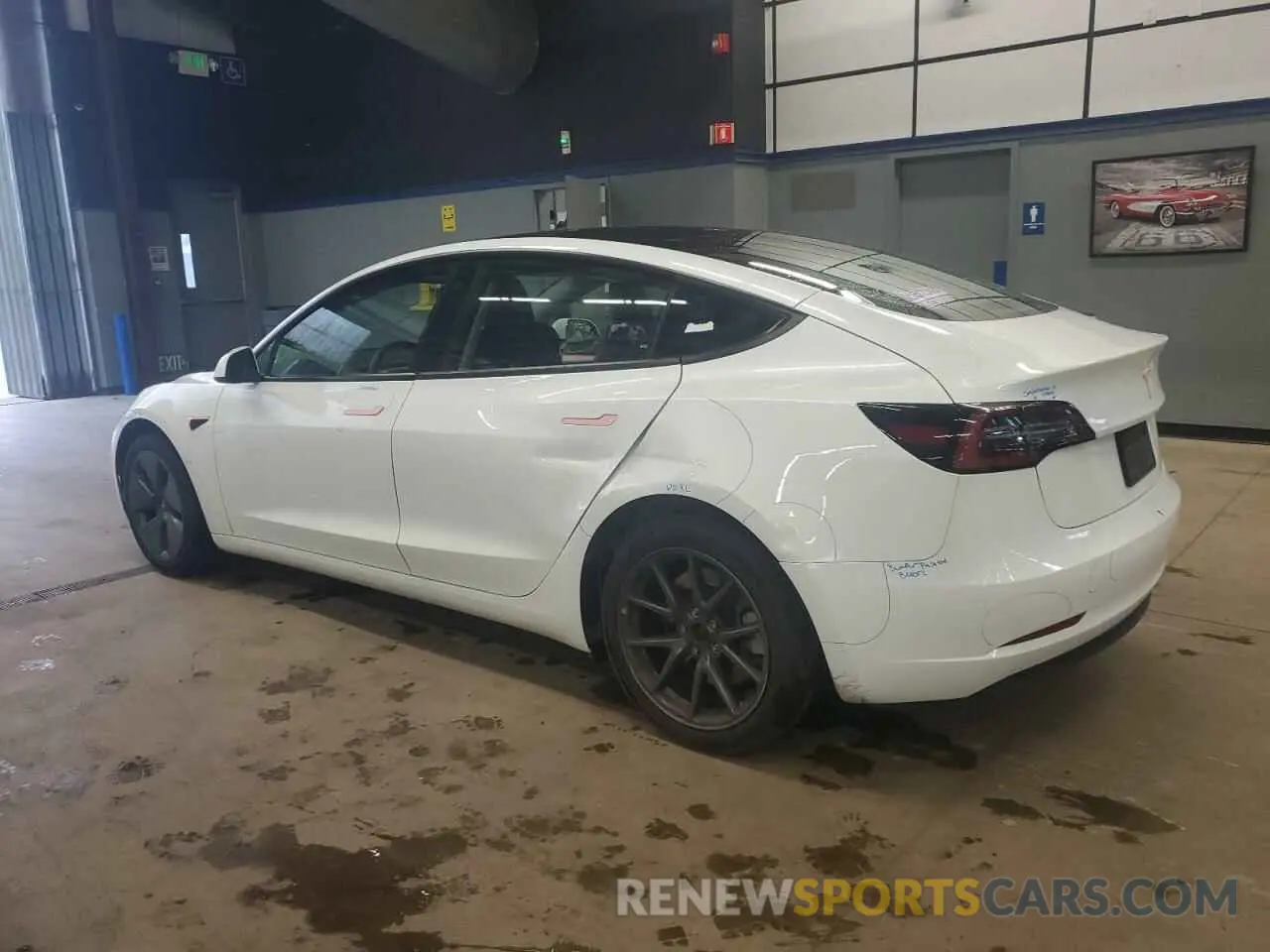 2 fotografías del automóvil dañado 5YJ3E1EA2PF460536 TESLA MODEL 3 2023