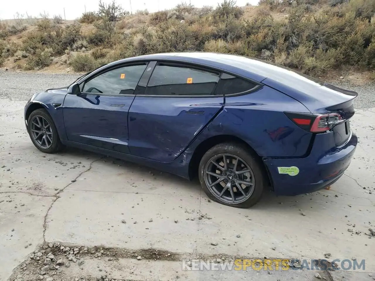 2 fotografías del automóvil dañado 5YJ3E1EA2PF462285 TESLA MODEL 3 2023