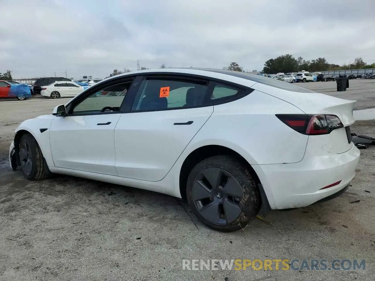 2 fotografías del automóvil dañado 5YJ3E1EA2PF463601 TESLA MODEL 3 2023