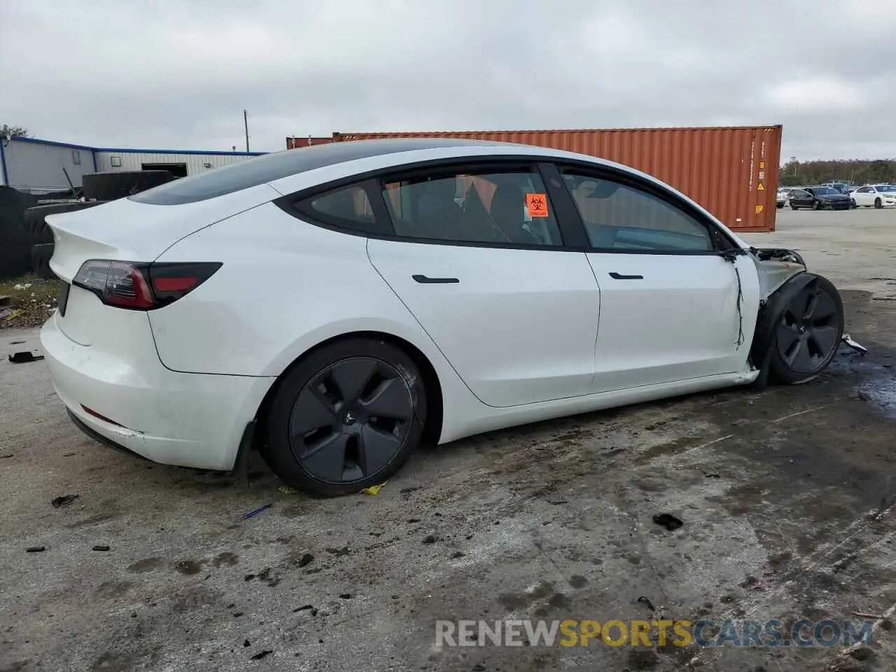 3 fotografías del automóvil dañado 5YJ3E1EA2PF463601 TESLA MODEL 3 2023