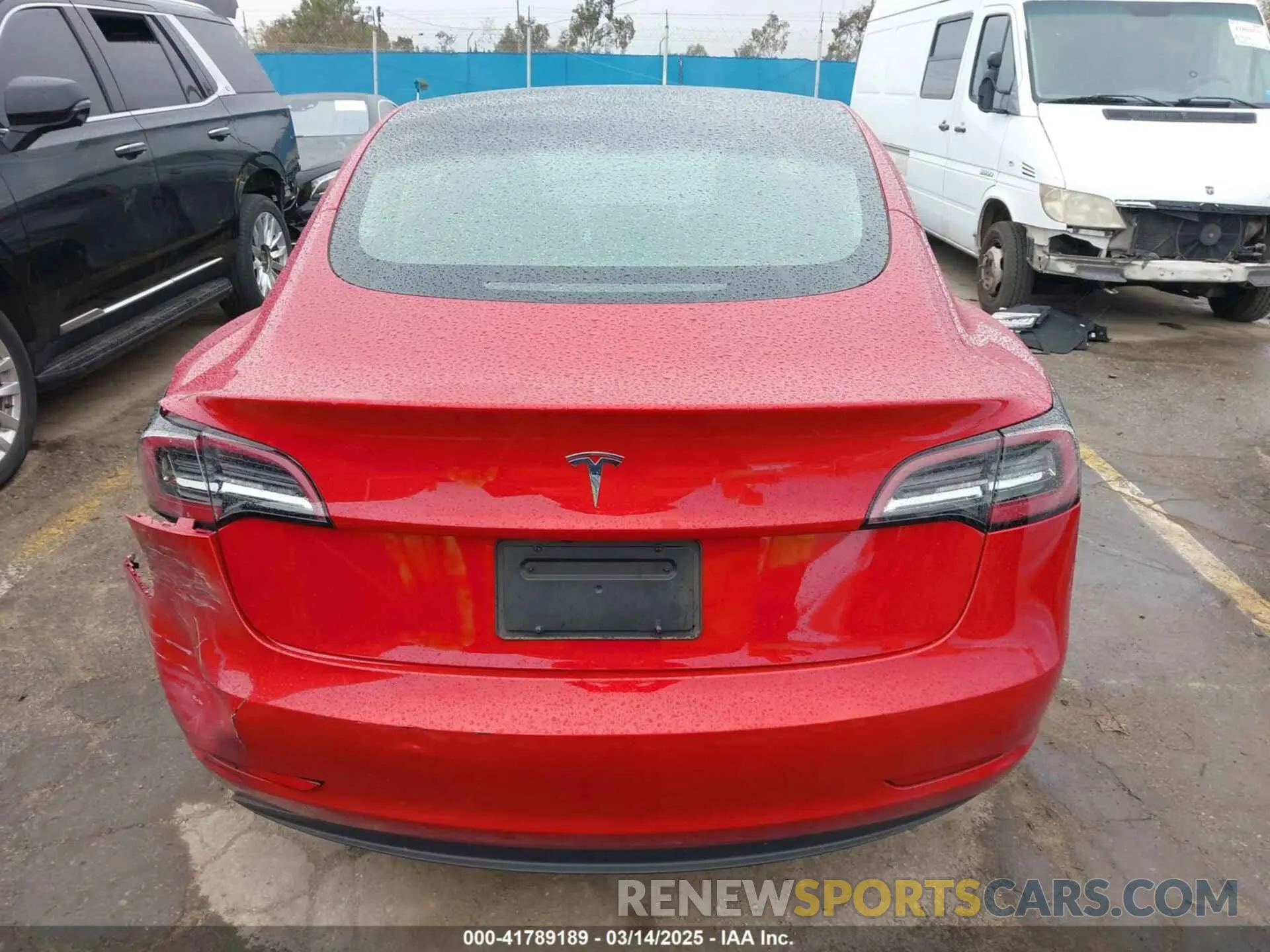 16 fotografías del automóvil dañado 5YJ3E1EA2PF476140 TESLA MODEL 3 2023