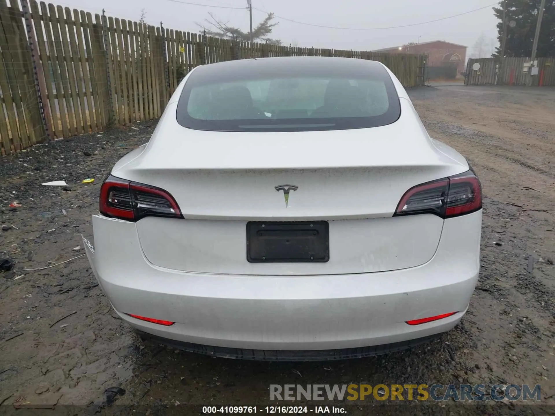 16 fotografías del automóvil dañado 5YJ3E1EA2PF478423 TESLA MODEL 3 2023
