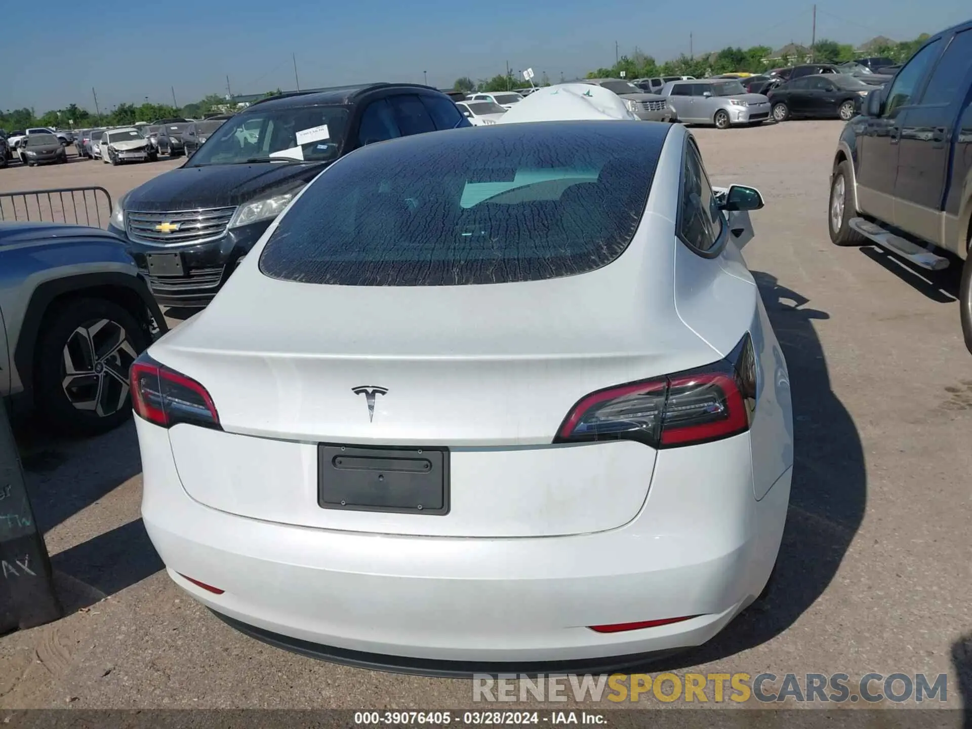 15 fotografías del automóvil dañado 5YJ3E1EA2PF492239 TESLA MODEL 3 2023