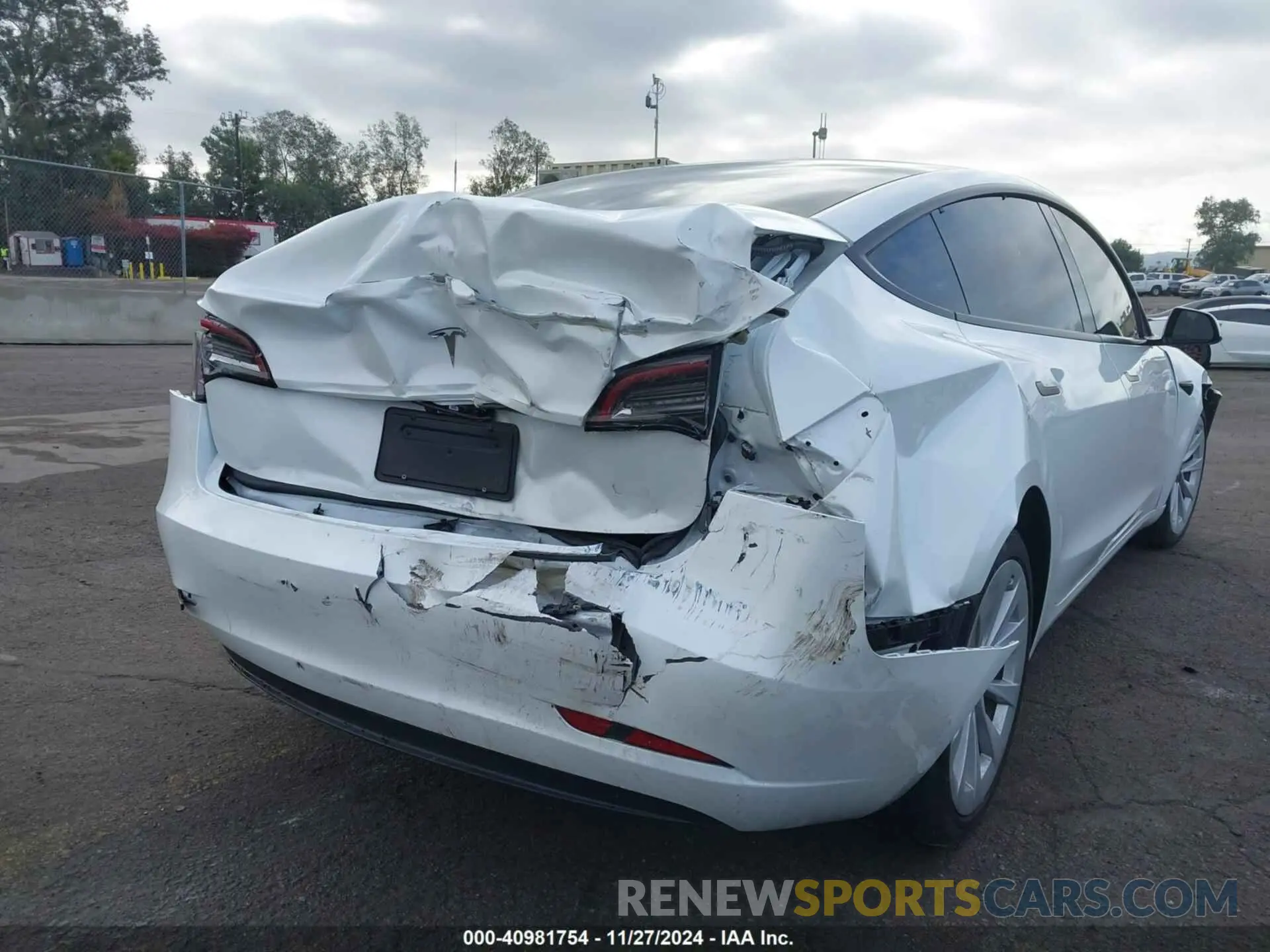 6 fotografías del automóvil dañado 5YJ3E1EA2PF497425 TESLA MODEL 3 2023