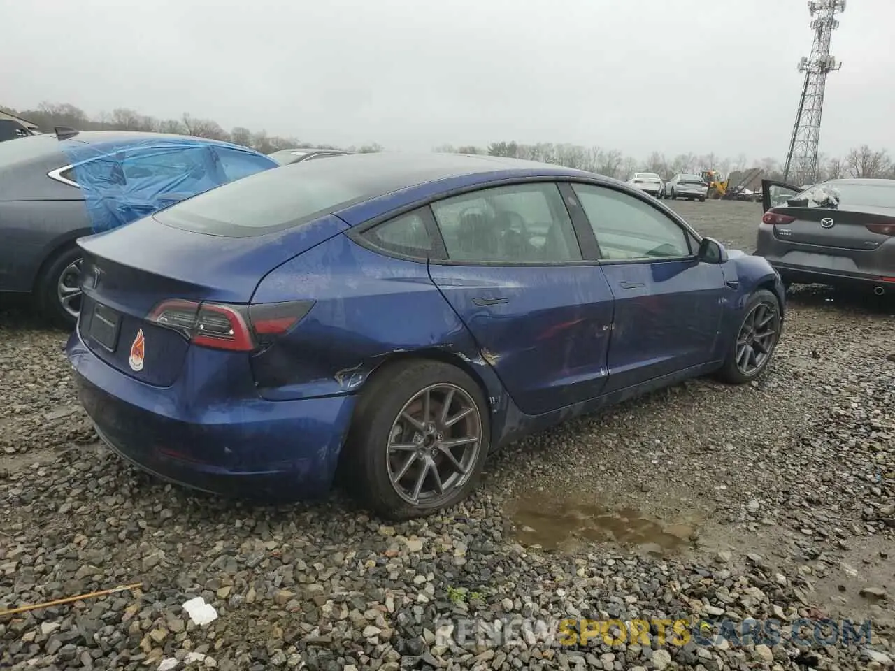 3 fotografías del automóvil dañado 5YJ3E1EA2PF498137 TESLA MODEL 3 2023