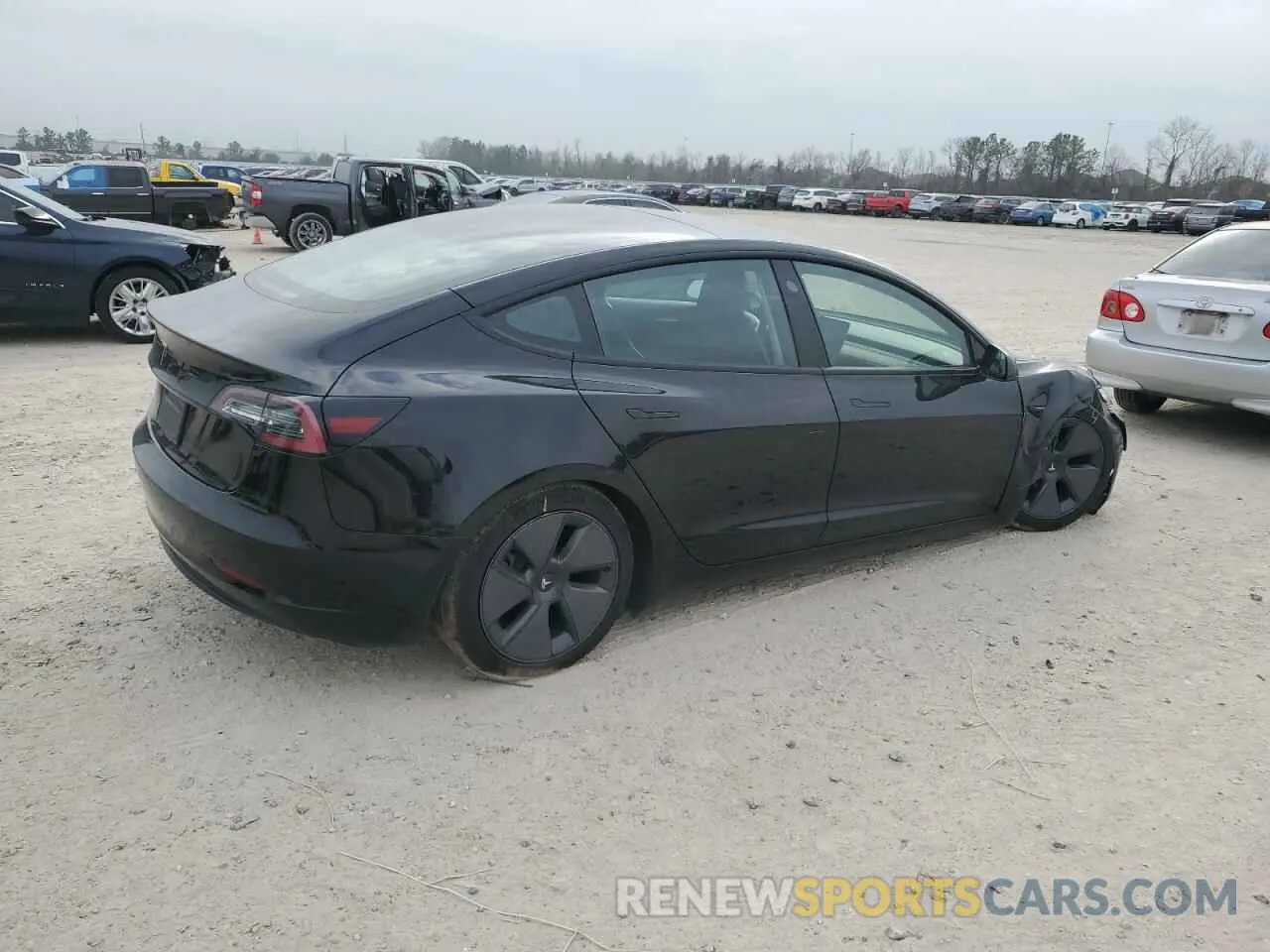 3 fotografías del automóvil dañado 5YJ3E1EA2PF500419 TESLA MODEL 3 2023