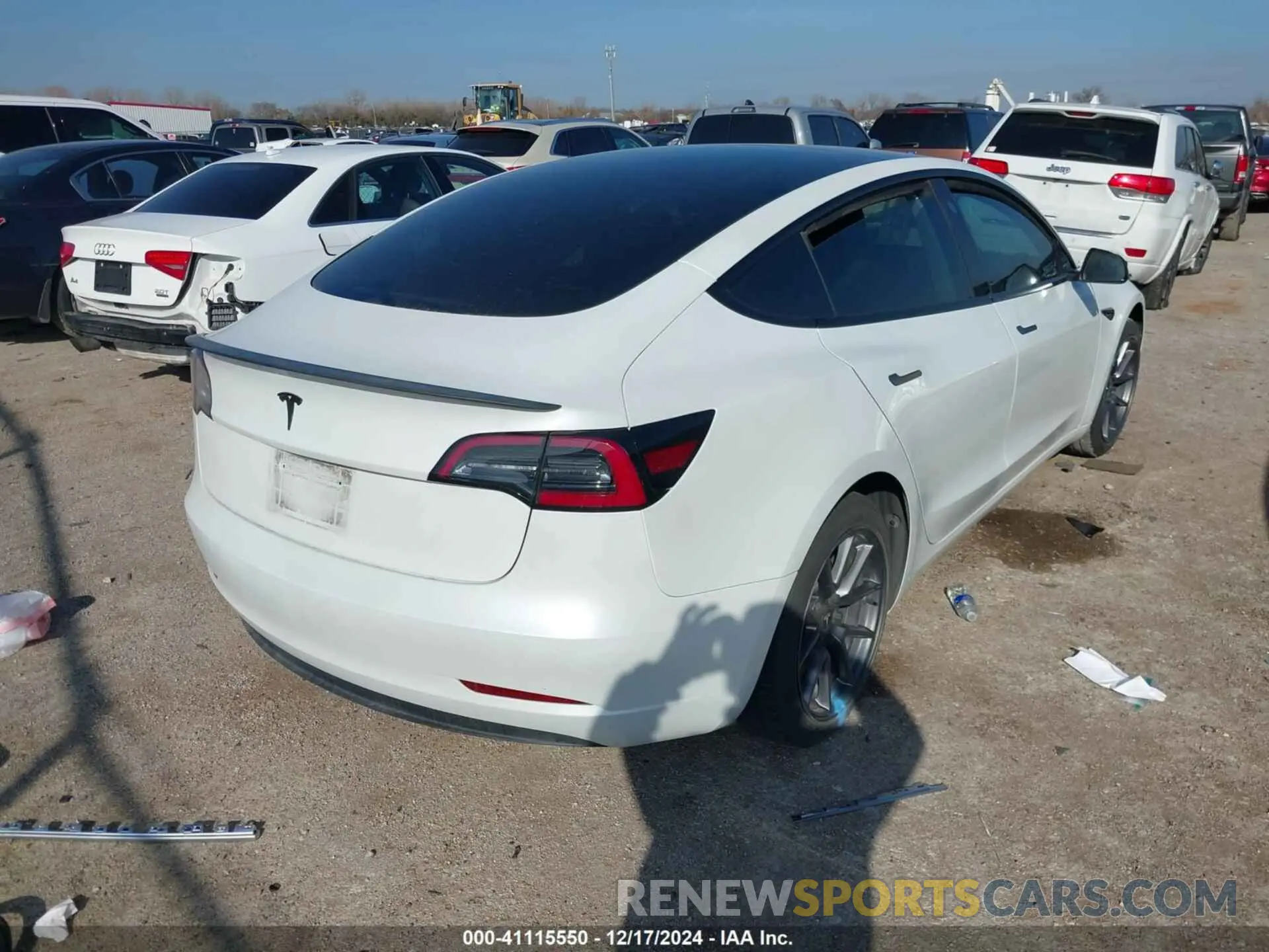 4 fotografías del automóvil dañado 5YJ3E1EA2PF500923 TESLA MODEL 3 2023