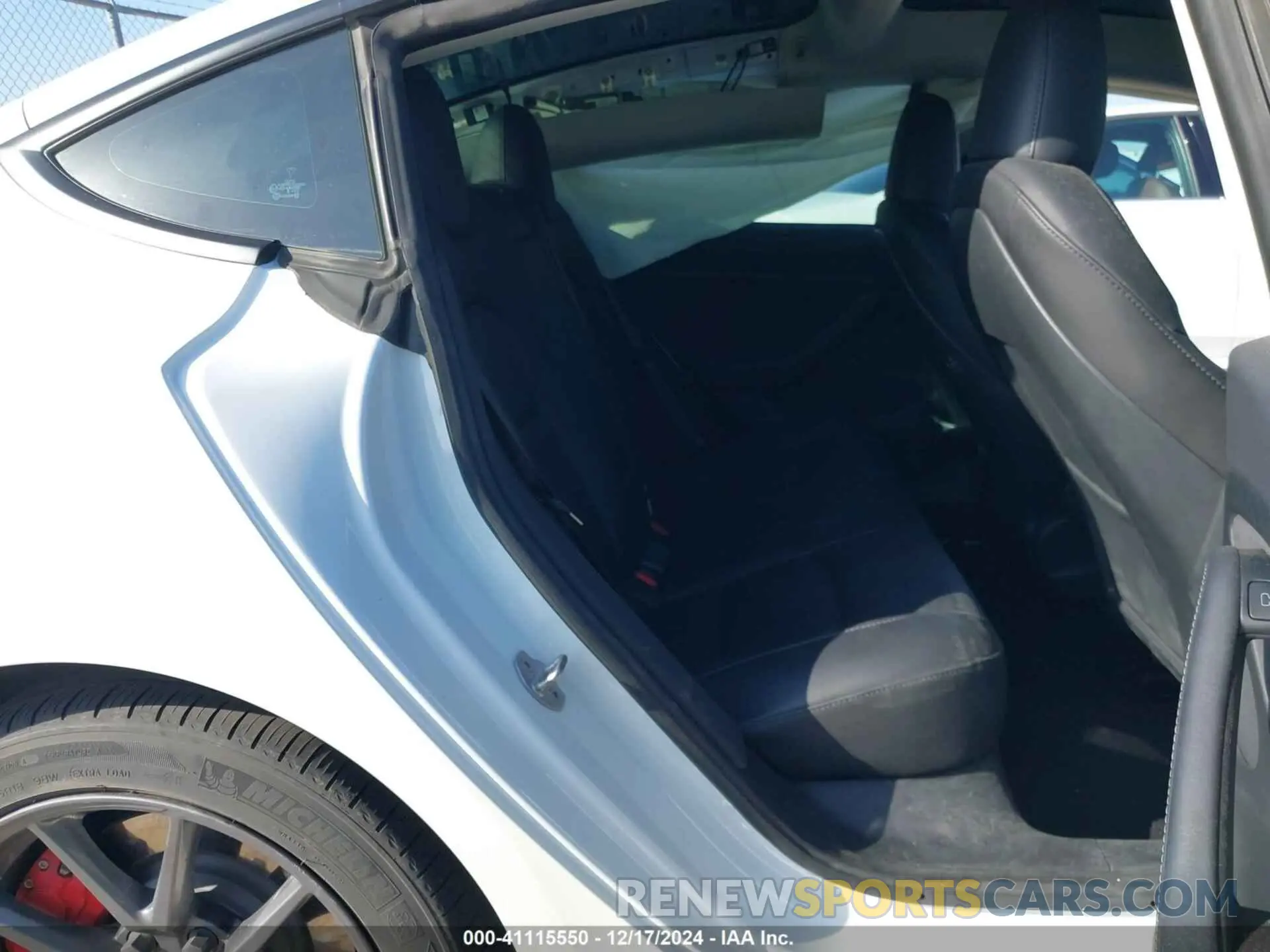 8 fotografías del automóvil dañado 5YJ3E1EA2PF500923 TESLA MODEL 3 2023