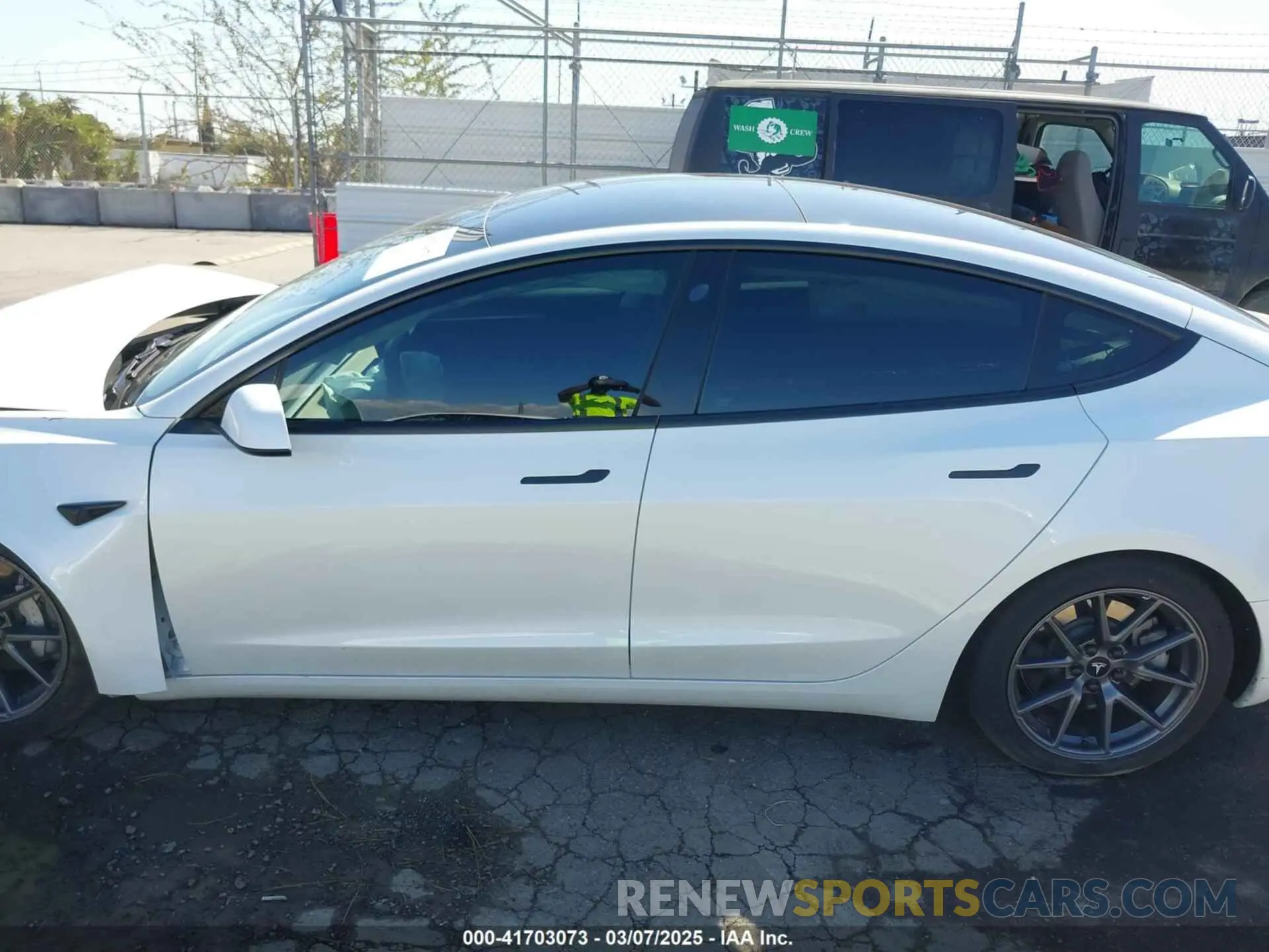 14 fotografías del automóvil dañado 5YJ3E1EA2PF514871 TESLA MODEL 3 2023