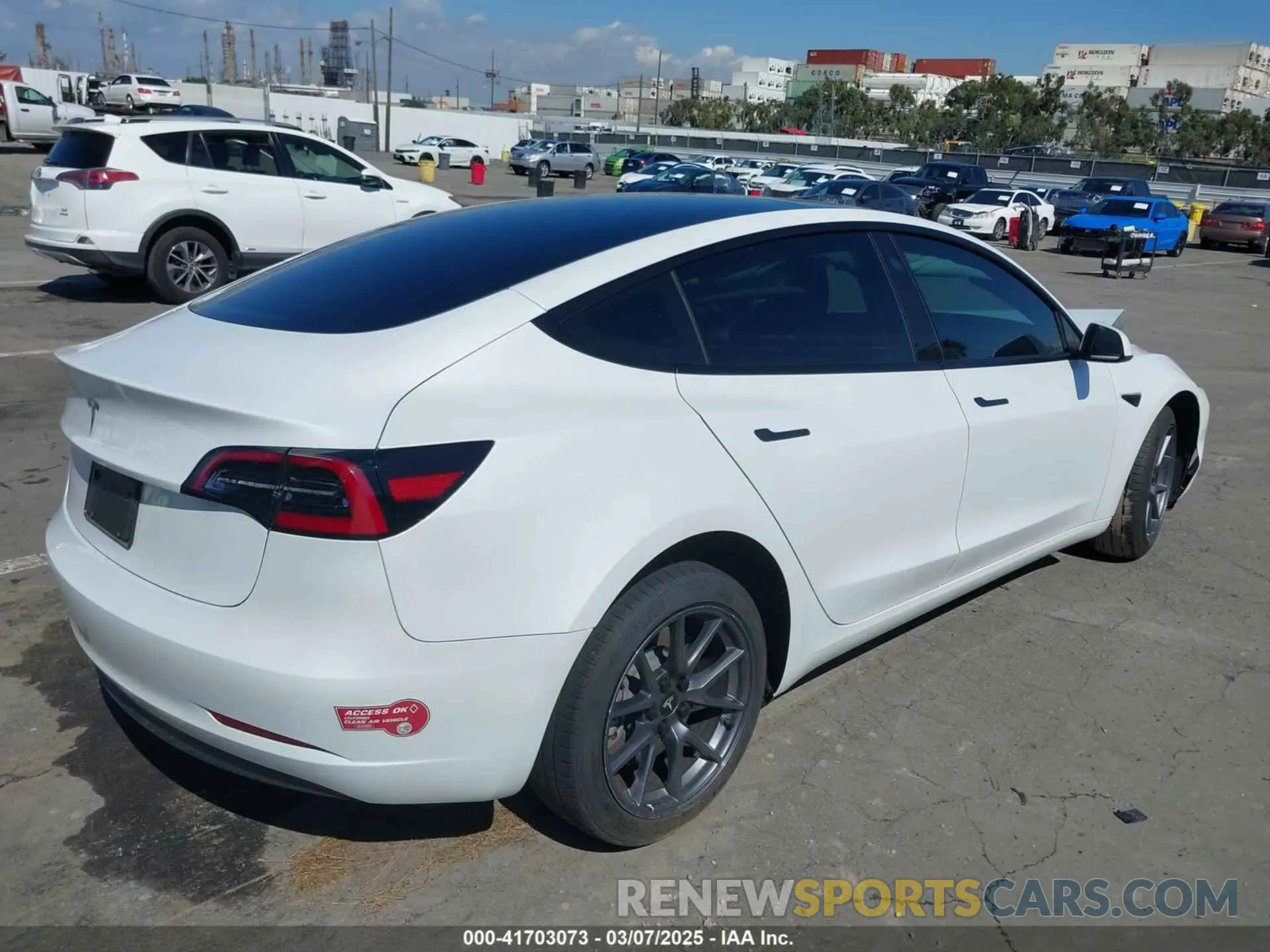 4 fotografías del automóvil dañado 5YJ3E1EA2PF514871 TESLA MODEL 3 2023
