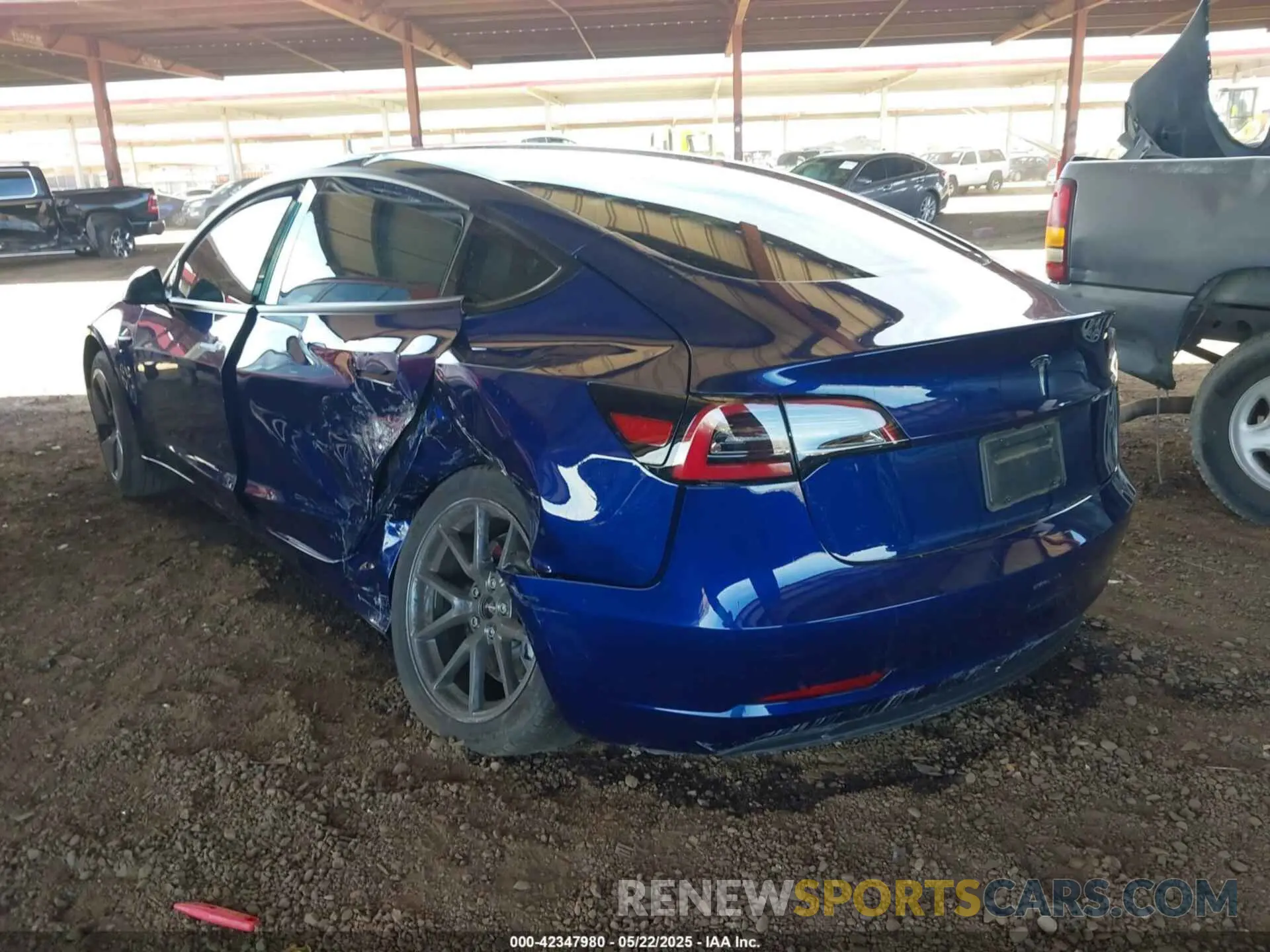 3 fotografías del automóvil dañado 5YJ3E1EA2PF557011 TESLA MODEL 3 2023