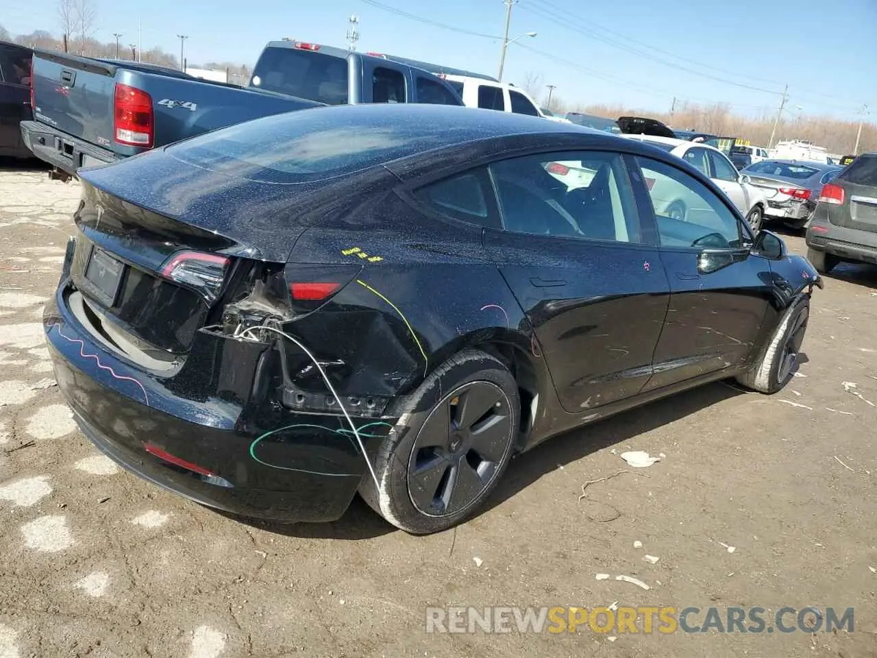 3 fotografías del automóvil dañado 5YJ3E1EA2PF563570 TESLA MODEL 3 2023