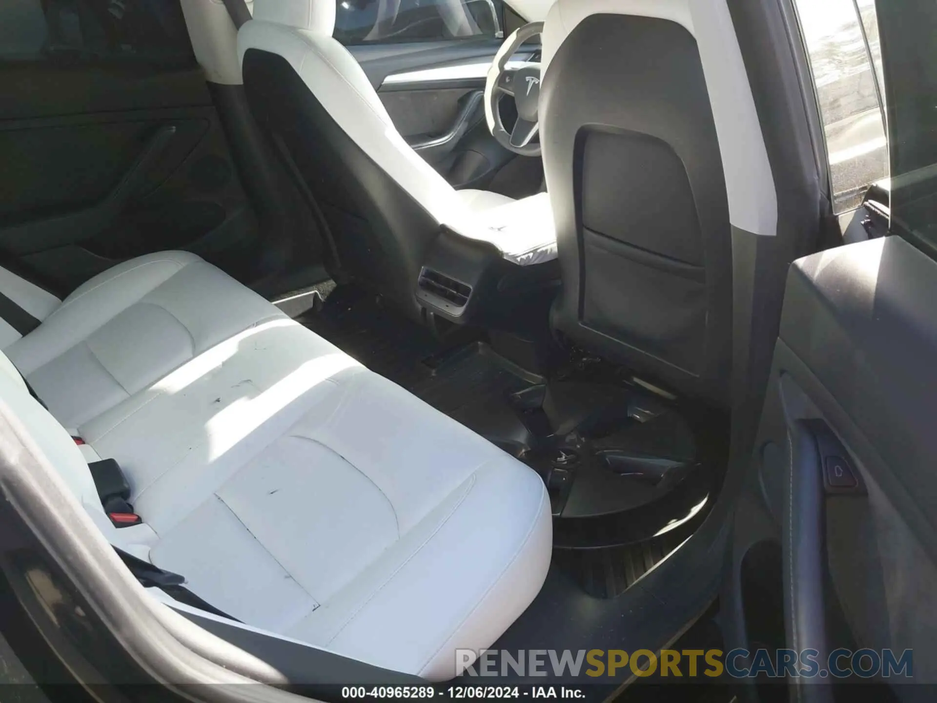 8 fotografías del automóvil dañado 5YJ3E1EA2PF584631 TESLA MODEL 3 2023