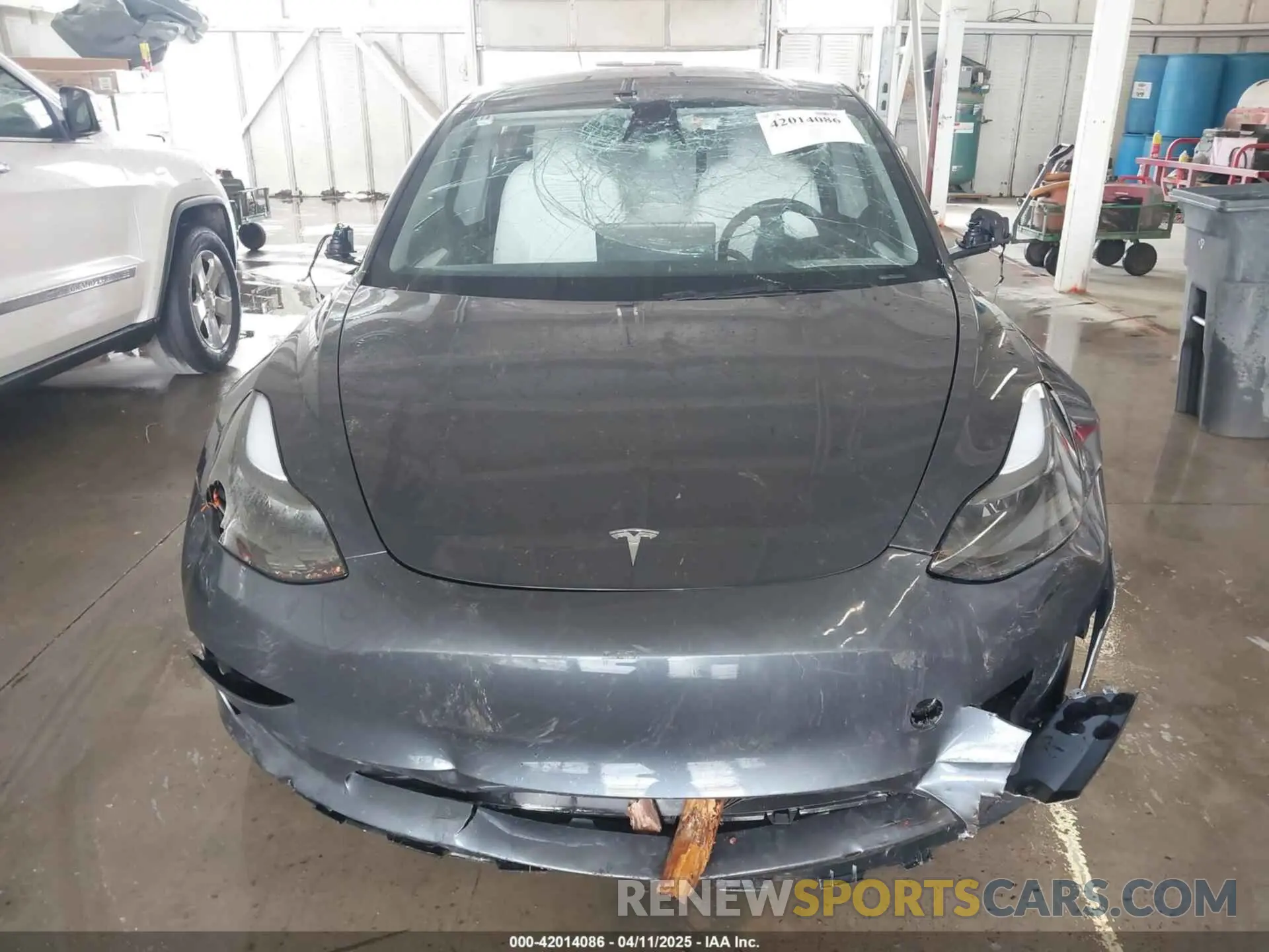 12 fotografías del automóvil dañado 5YJ3E1EA2PF591661 TESLA MODEL 3 2023