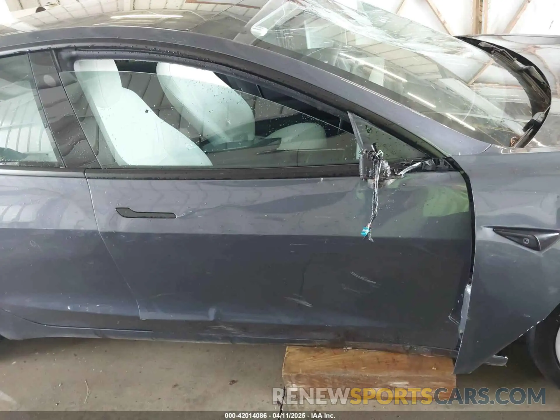 20 fotografías del automóvil dañado 5YJ3E1EA2PF591661 TESLA MODEL 3 2023