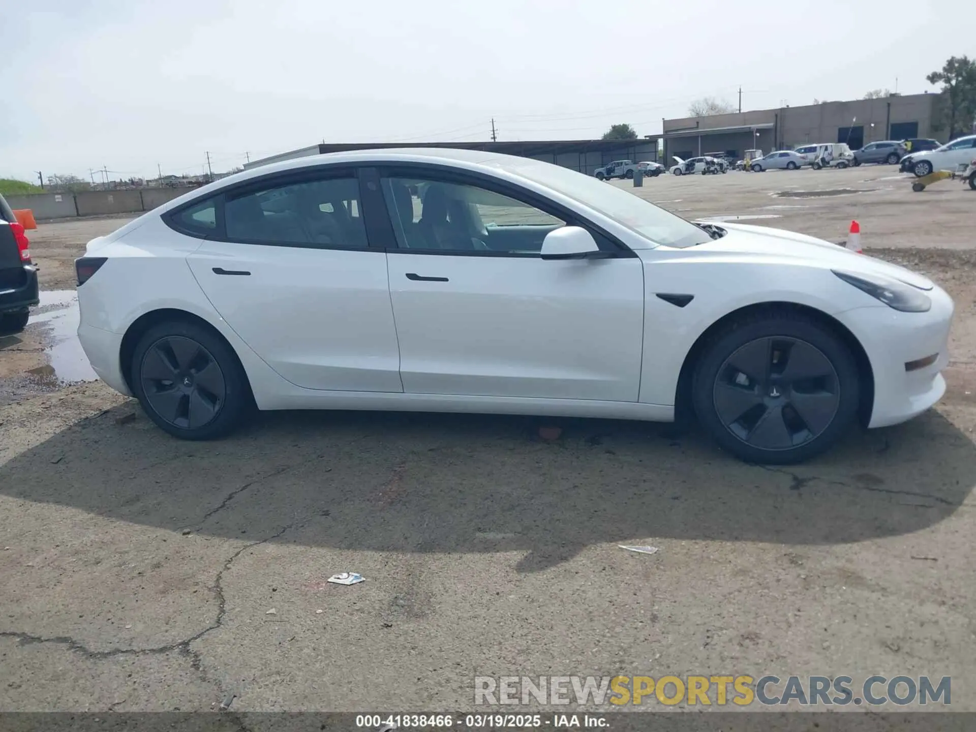 13 fotografías del automóvil dañado 5YJ3E1EA2PF606563 TESLA MODEL 3 2023