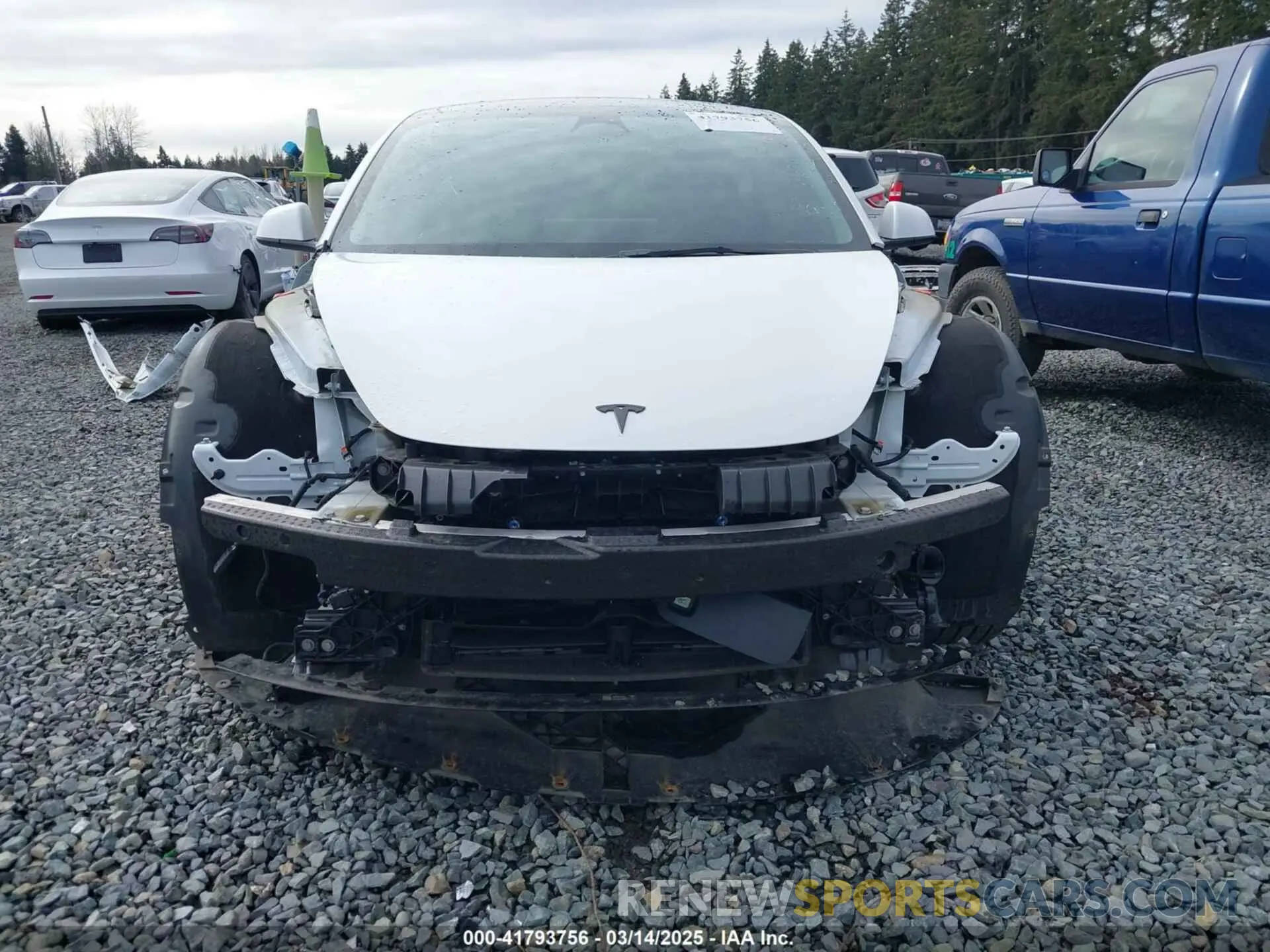 13 fotografías del automóvil dañado 5YJ3E1EA2PF612427 TESLA MODEL 3 2023