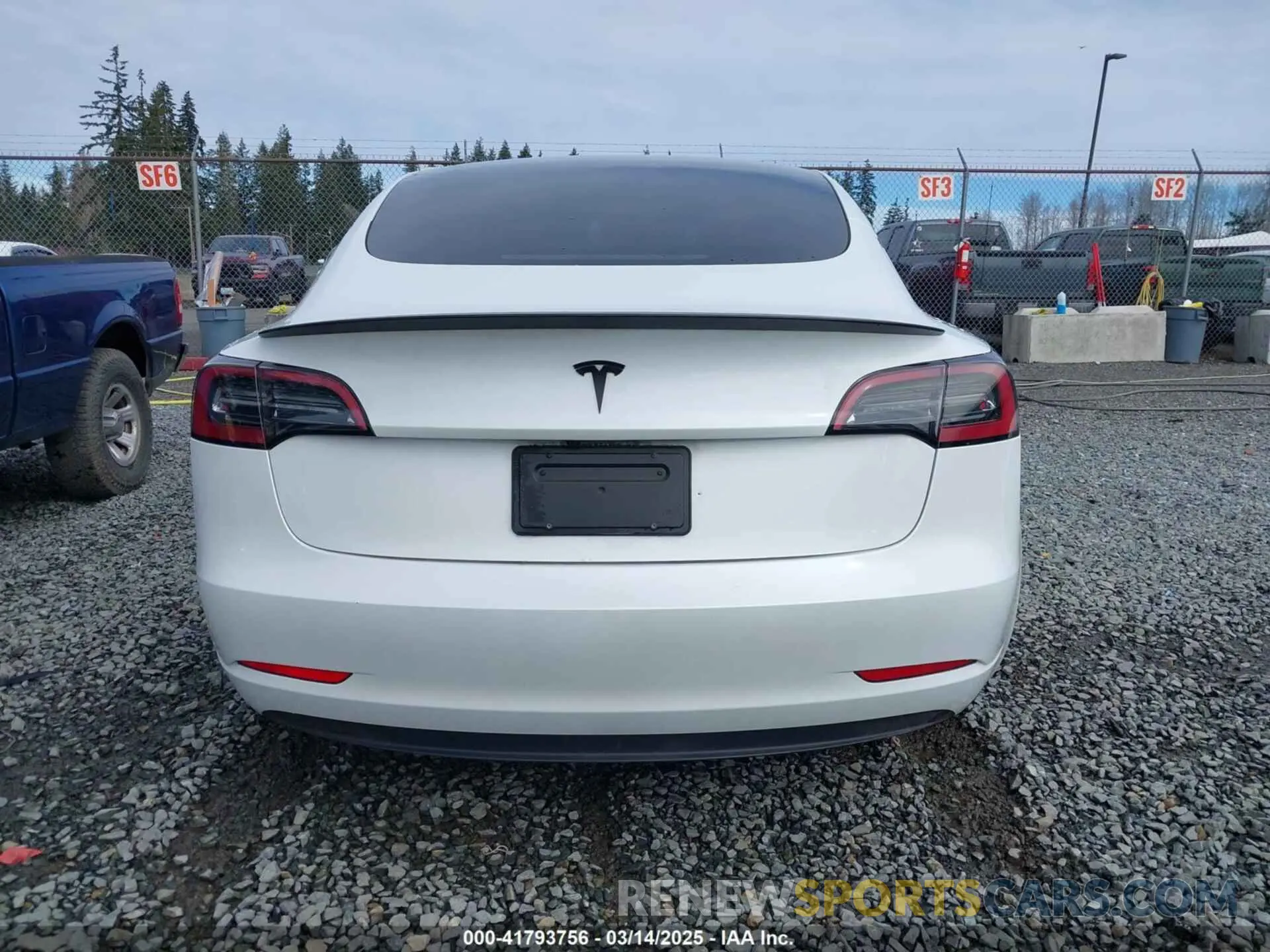 17 fotografías del automóvil dañado 5YJ3E1EA2PF612427 TESLA MODEL 3 2023