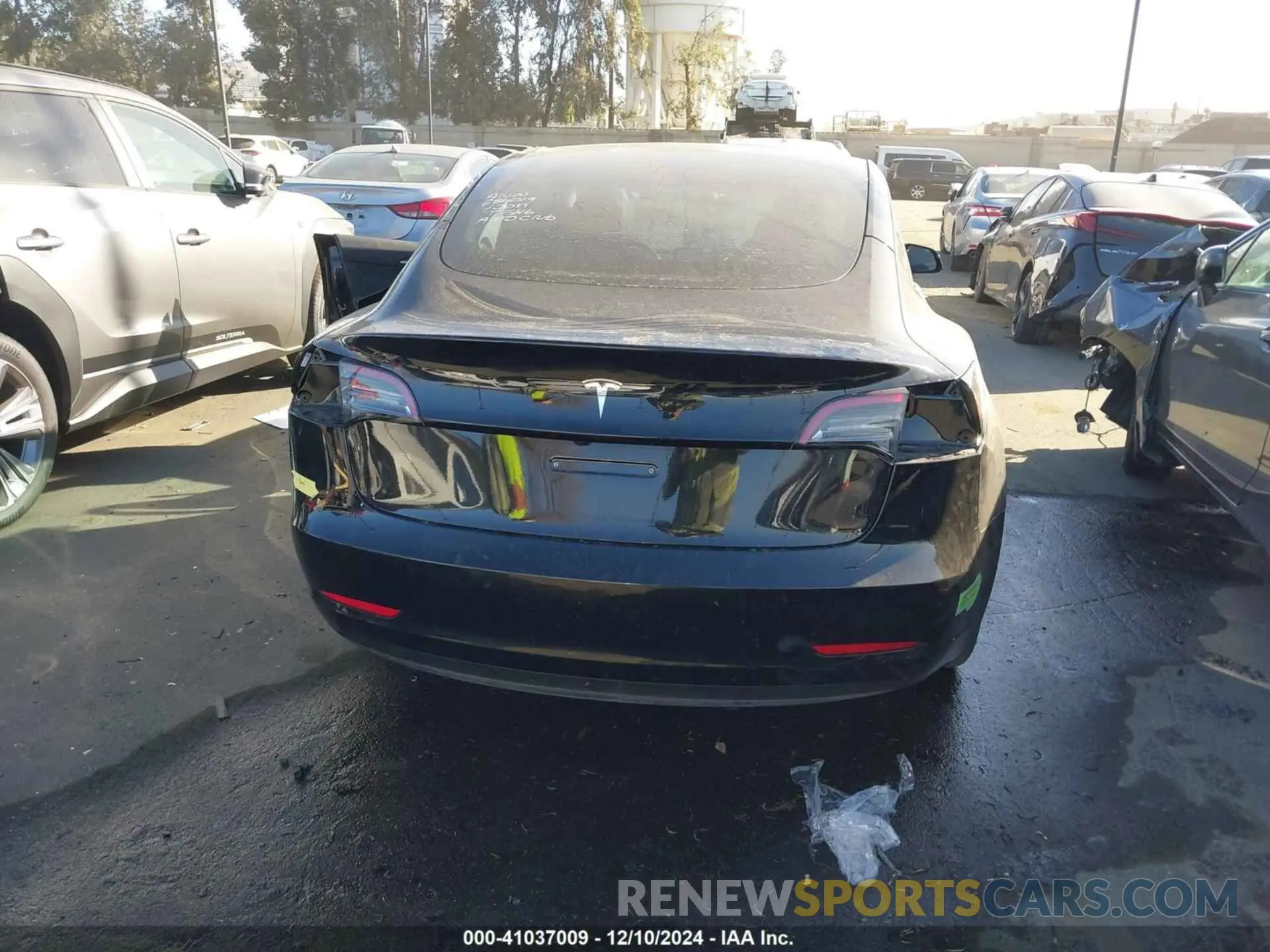 17 fotografías del automóvil dañado 5YJ3E1EA2PF612749 TESLA MODEL 3 2023