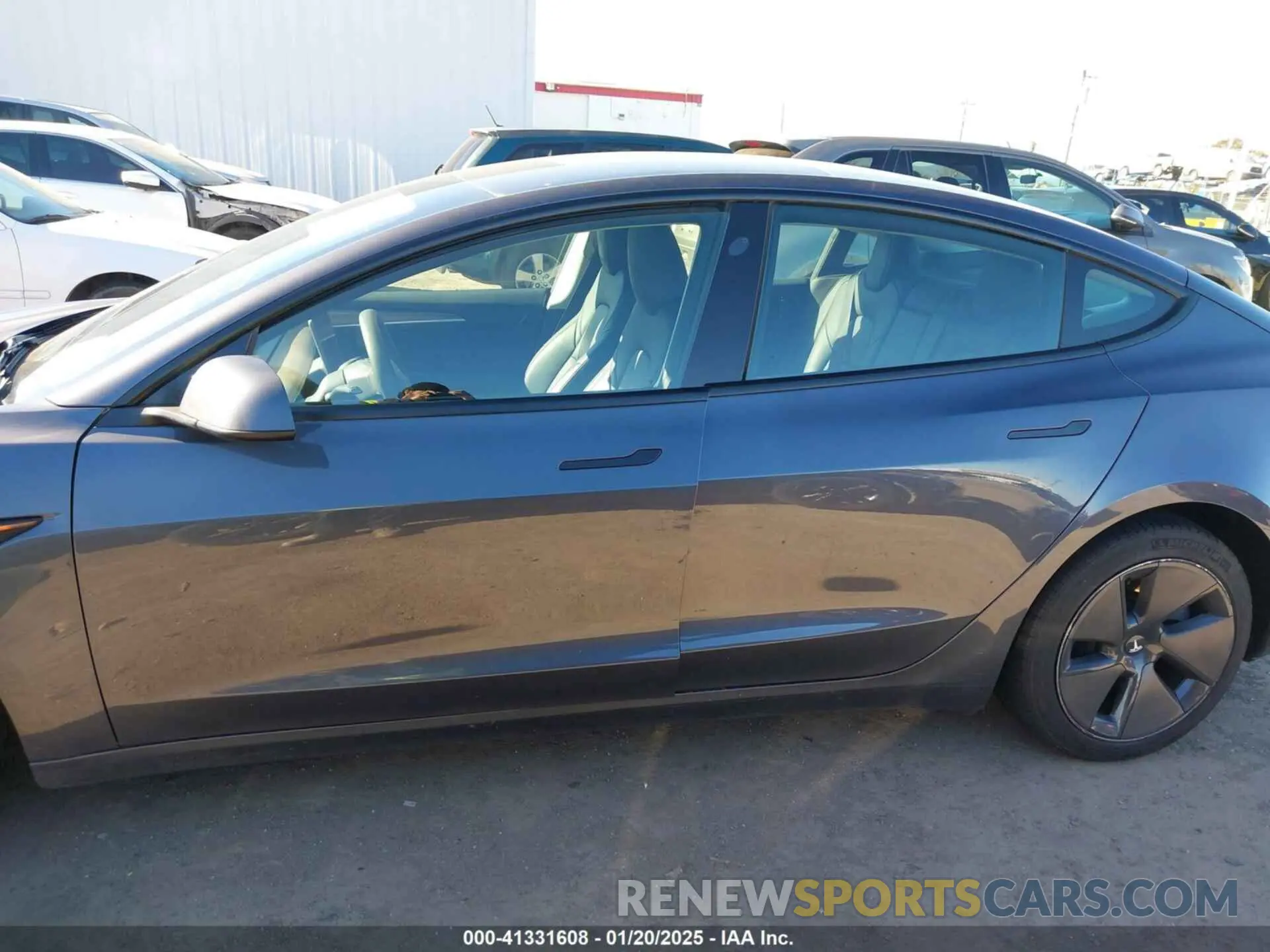 13 fotografías del automóvil dañado 5YJ3E1EA2PF615974 TESLA MODEL 3 2023