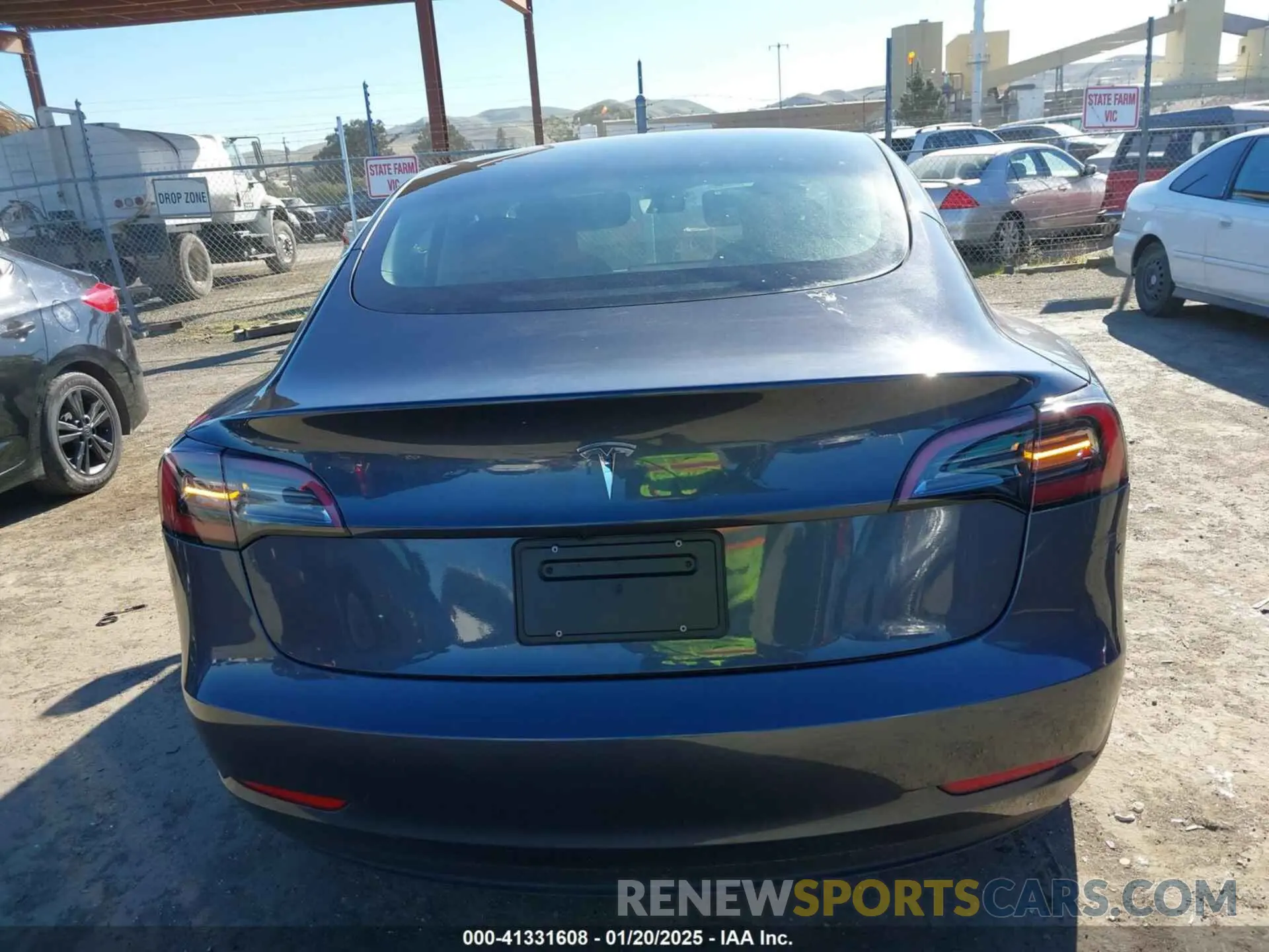 15 fotografías del automóvil dañado 5YJ3E1EA2PF615974 TESLA MODEL 3 2023