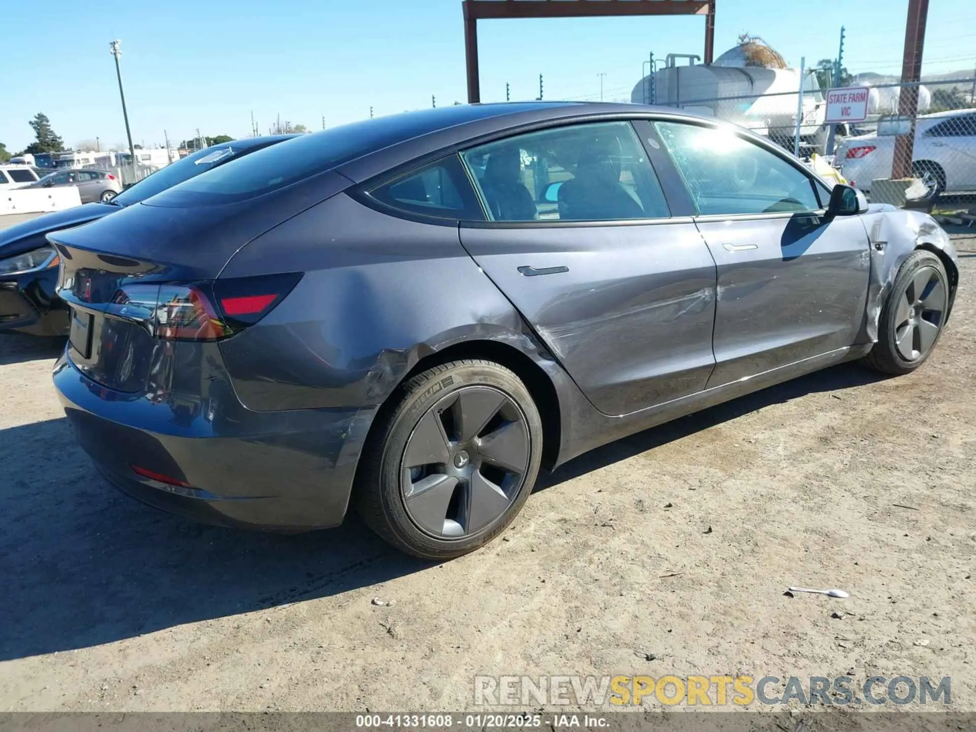 4 fotografías del automóvil dañado 5YJ3E1EA2PF615974 TESLA MODEL 3 2023