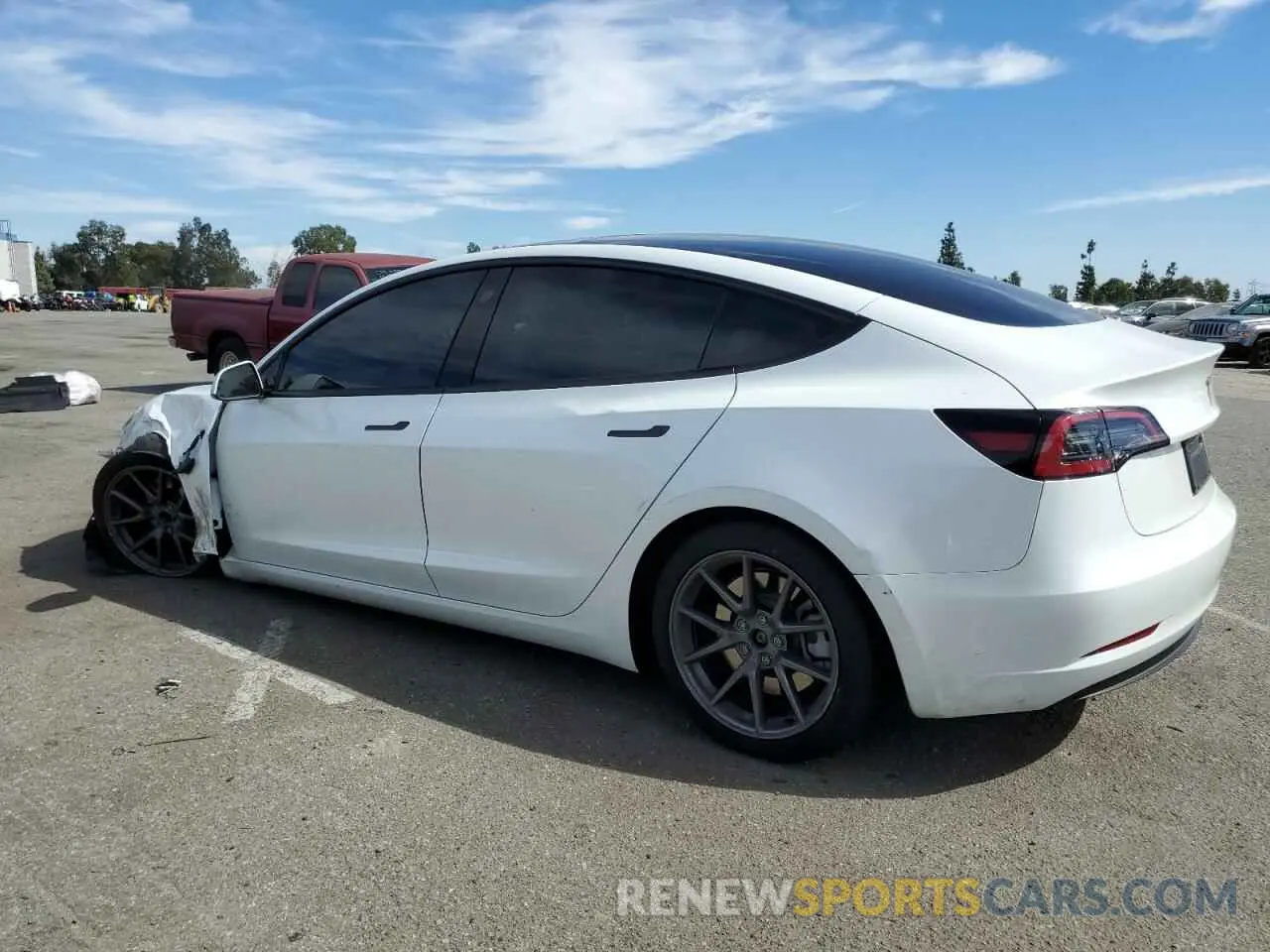 2 fotografías del automóvil dañado 5YJ3E1EA2PF638042 TESLA MODEL 3 2023