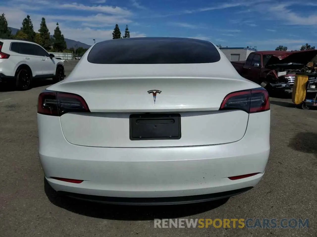 6 fotografías del automóvil dañado 5YJ3E1EA2PF638042 TESLA MODEL 3 2023