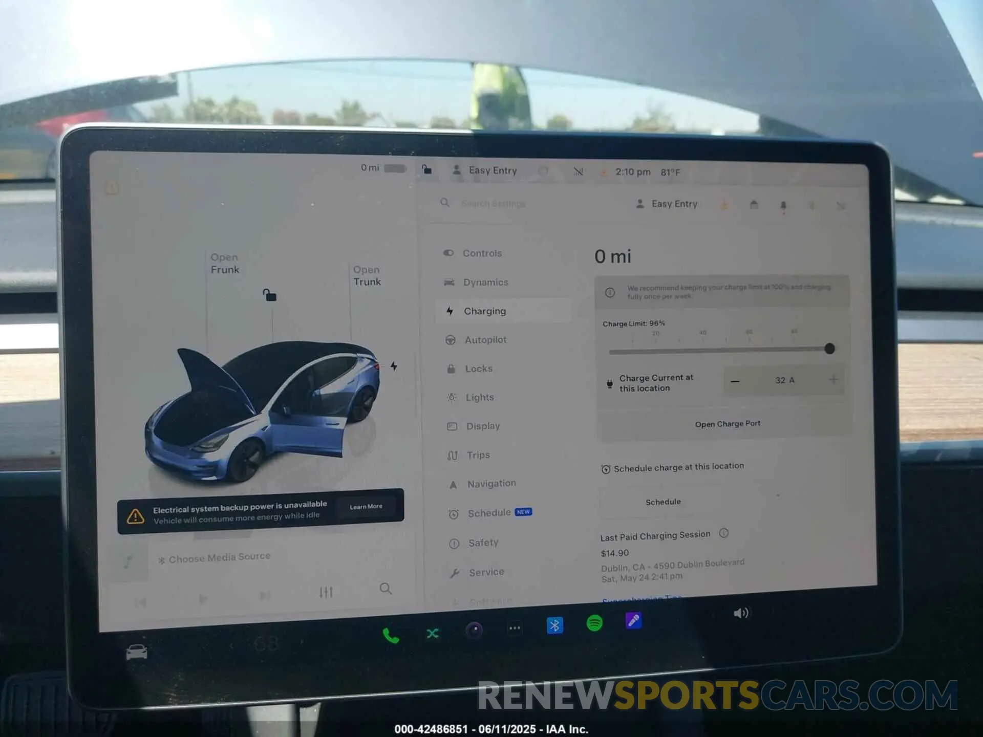17 fotografías del automóvil dañado 5YJ3E1EA2PF639384 TESLA MODEL 3 2023