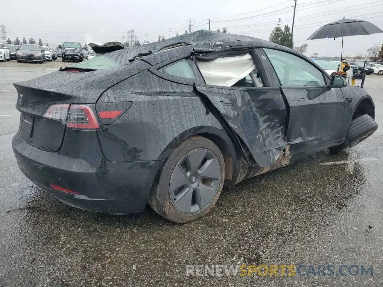 3 fotografías del automóvil dañado 5YJ3E1EA2PF671865 TESLA MODEL 3 2023