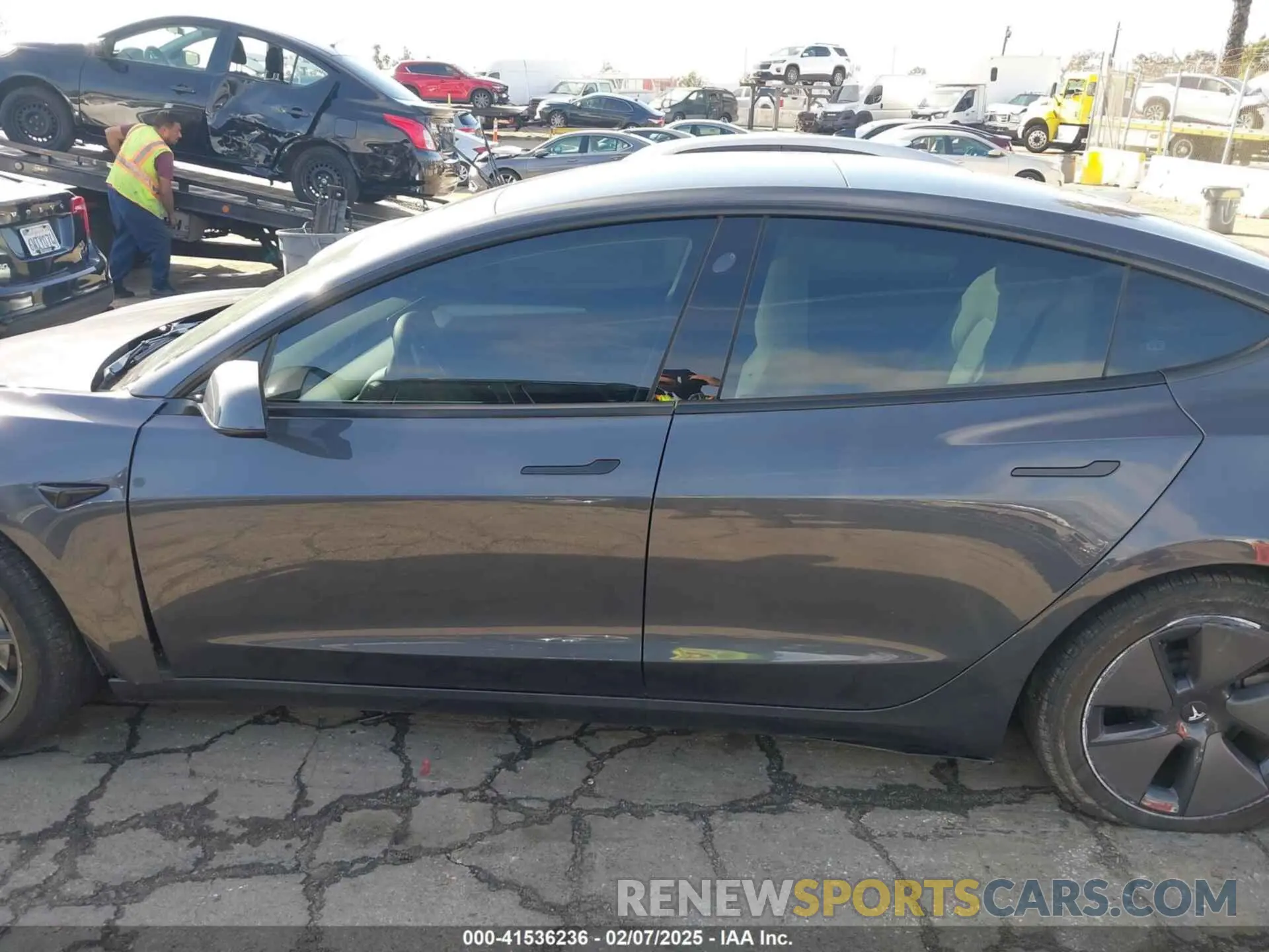 14 fotografías del automóvil dañado 5YJ3E1EA2PF675298 TESLA MODEL 3 2023