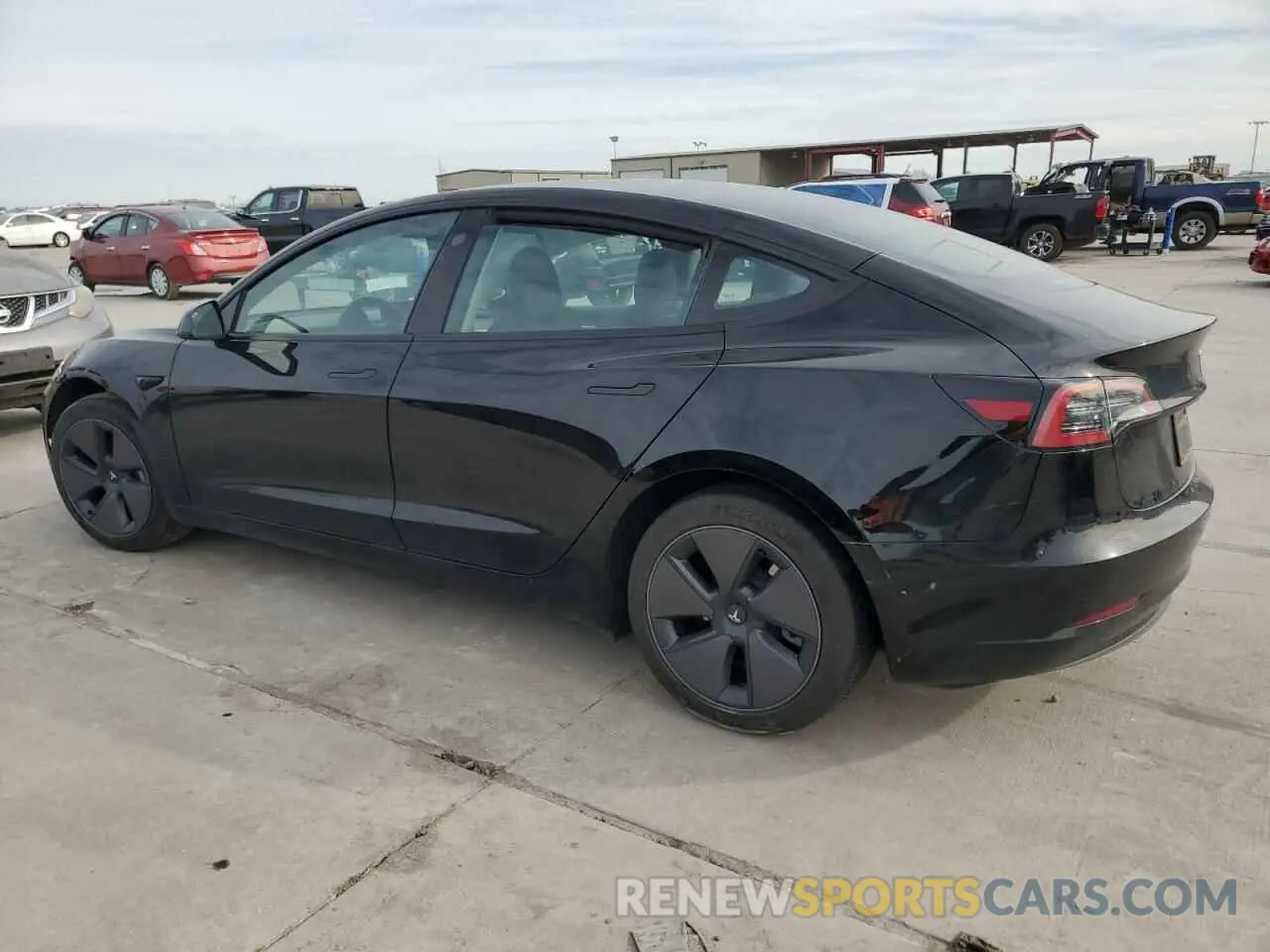 2 fotografías del automóvil dañado 5YJ3E1EA2PF677195 TESLA MODEL 3 2023