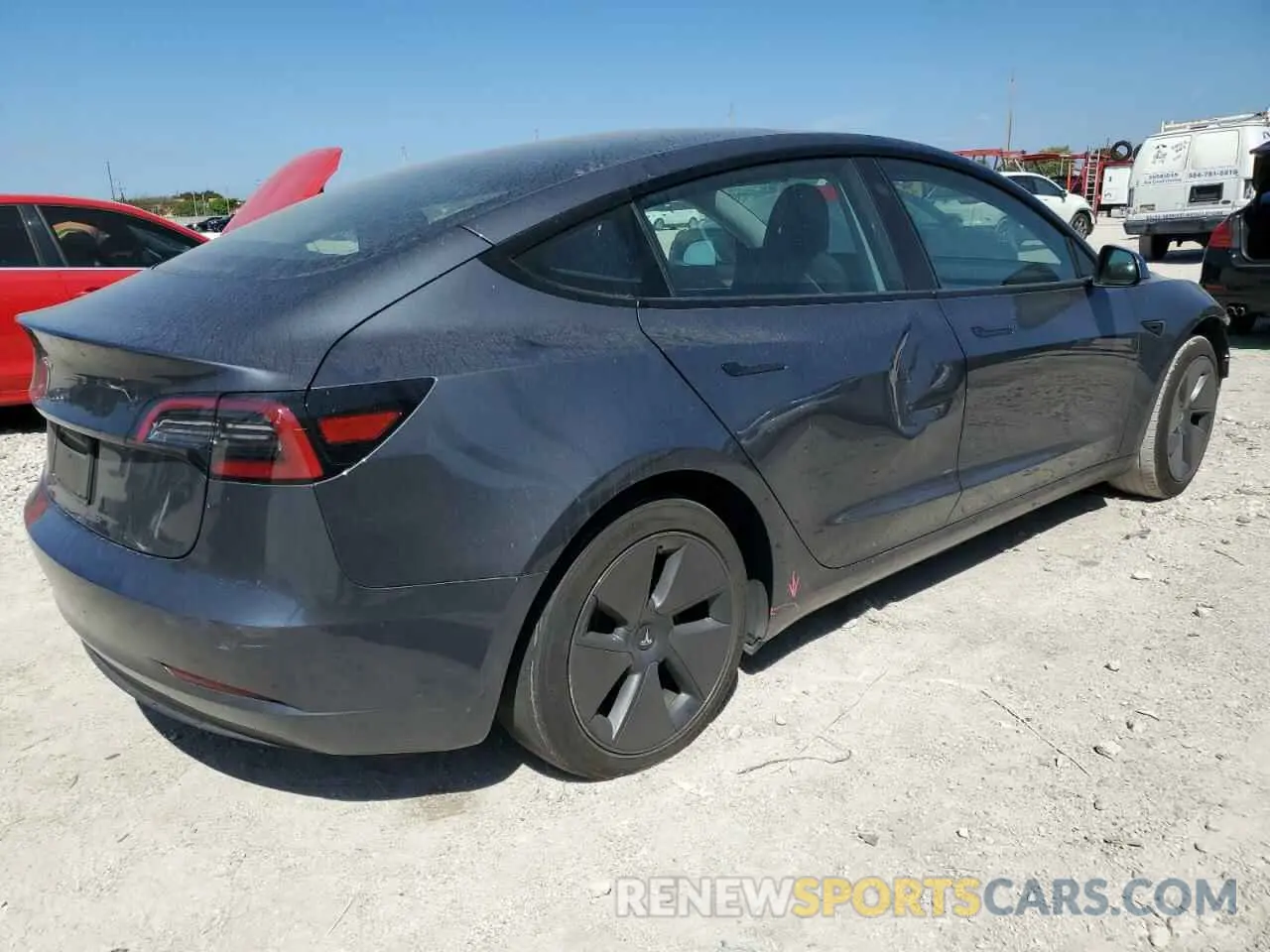 3 fotografías del automóvil dañado 5YJ3E1EA2PF697897 TESLA MODEL 3 2023