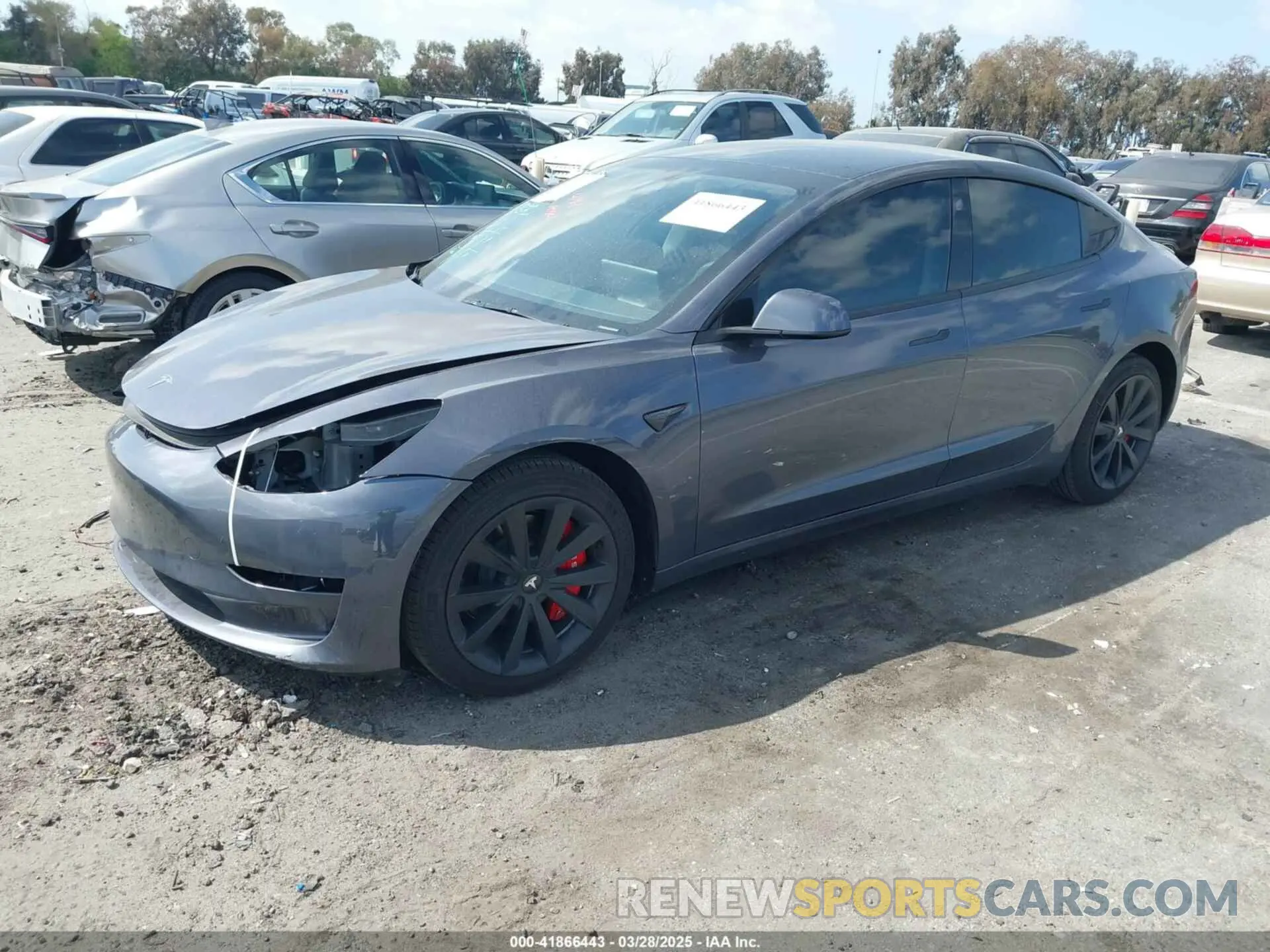 2 fotografías del automóvil dañado 5YJ3E1EA2PF707893 TESLA MODEL 3 2023
