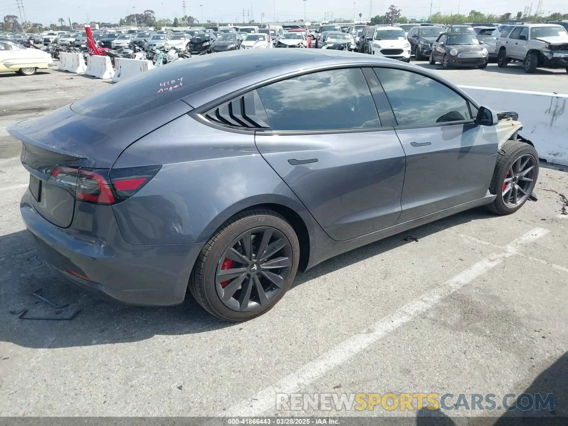 4 fotografías del automóvil dañado 5YJ3E1EA2PF707893 TESLA MODEL 3 2023