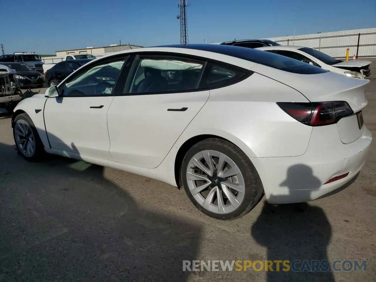 2 fotografías del automóvil dañado 5YJ3E1EA3PF383224 TESLA MODEL 3 2023